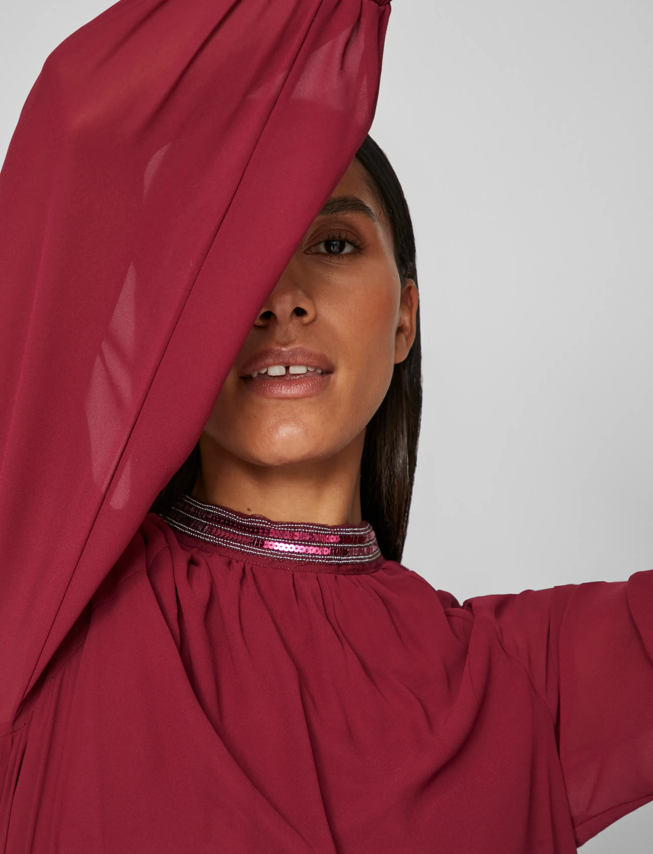 Vila - VIANLIS HALTERNECK L/S TOP/SU - langærmede bluser - beet red - 5