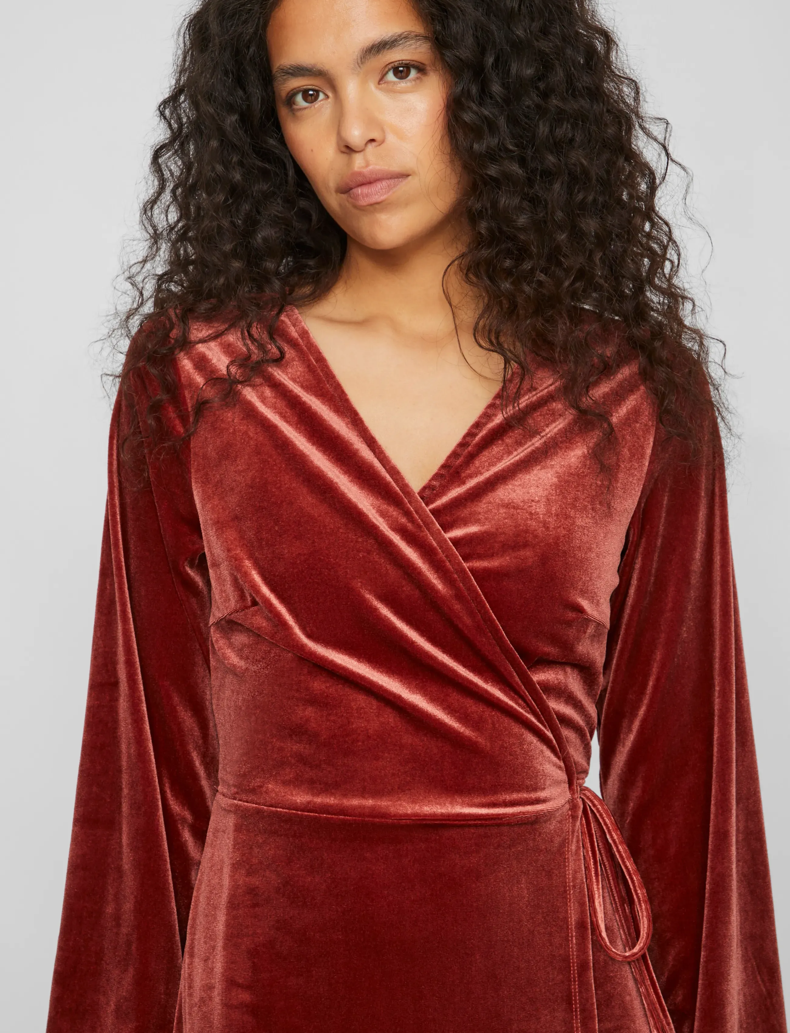 Vila - VIKATJA L/S SHORT VELVET WRAP DRESS/KA - laveste priser - fired brick - 5