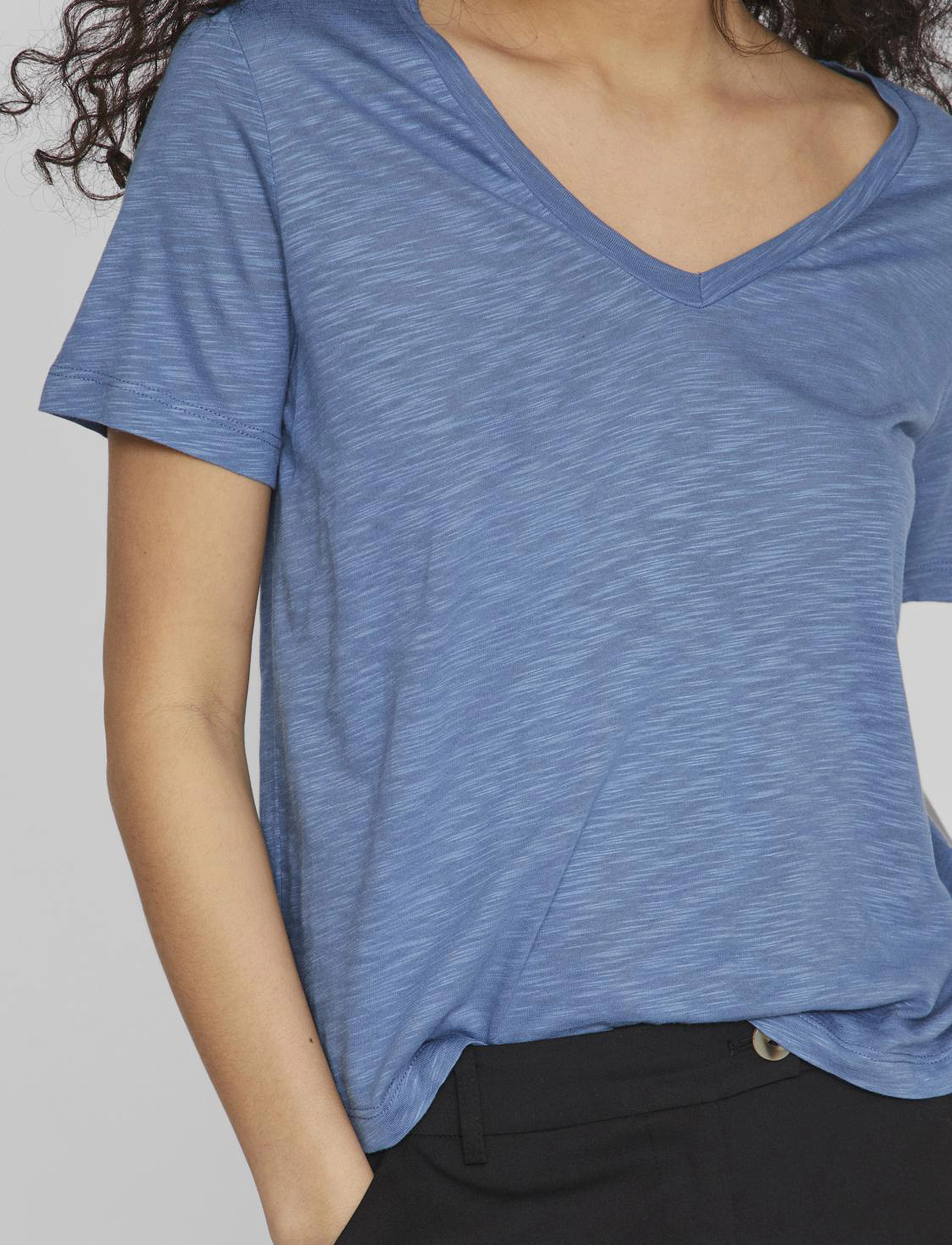 Vila - VINOVA V-NECK S/S TOP-NOOS - coronet blue - 5