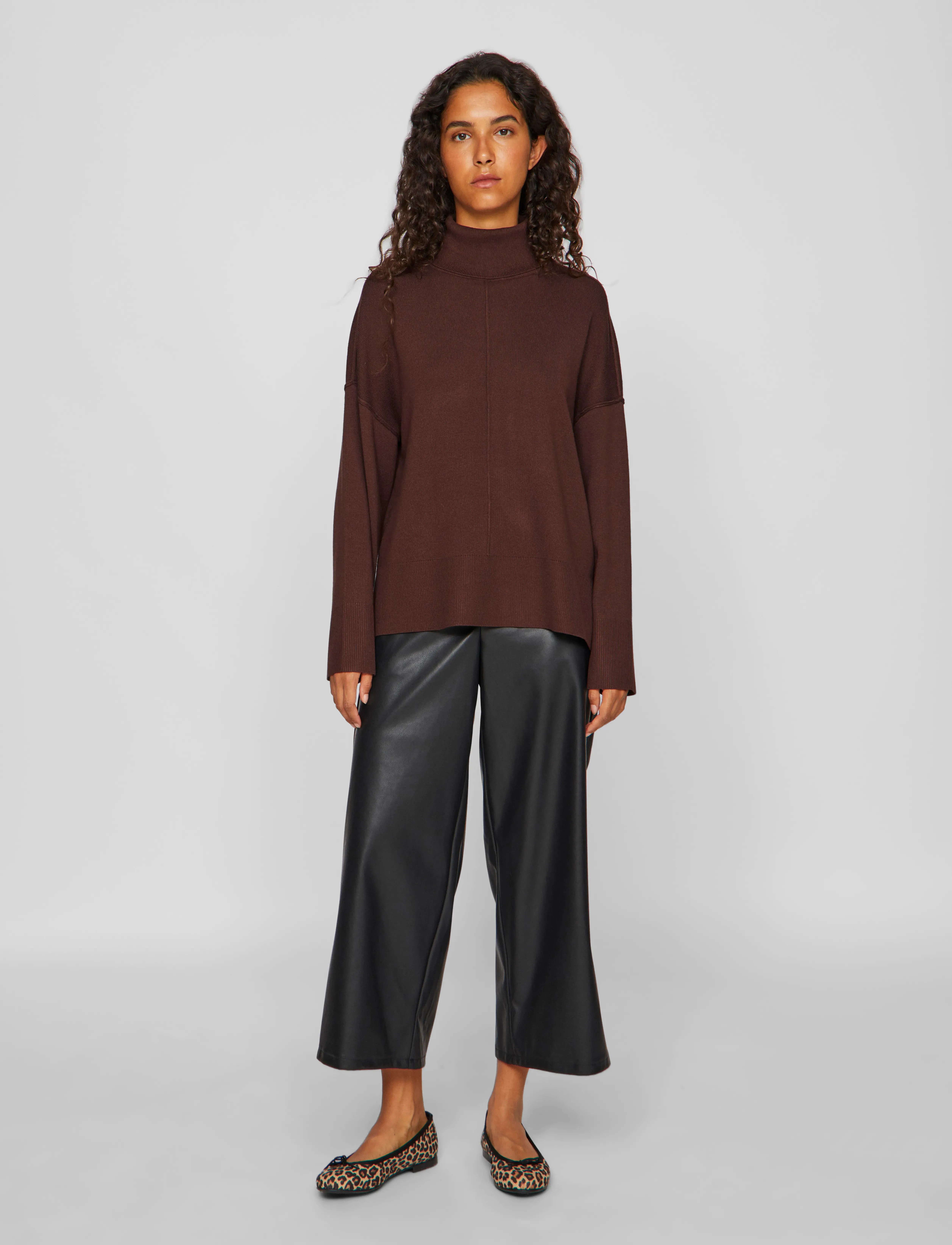 Vila VIOSTRIA ROLLNECK L/S KNIT TOP-NOOS - Naistele - COFFEE BEAN / brown