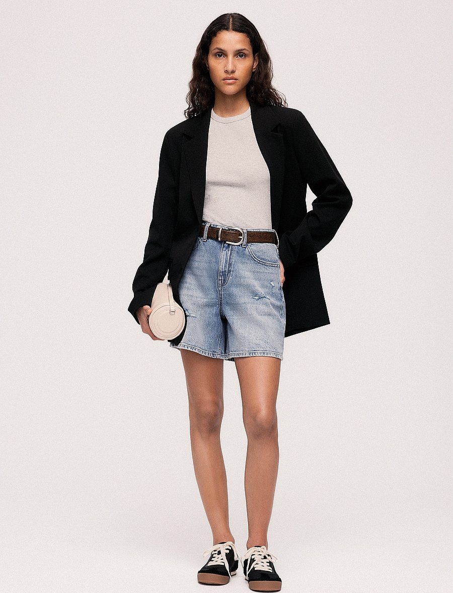 Vila - VIJAF HW DESTROY DENIM SHORTS - farkkushortsit - light blue denim - 2