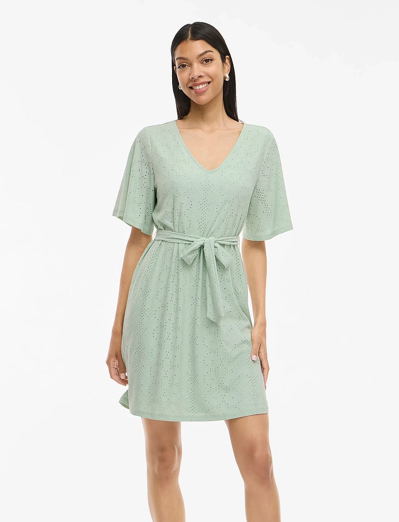 Vila - VIKALLY V-NECK S/S SHORT DRESS - t-shirt-kleider - silt green - 0