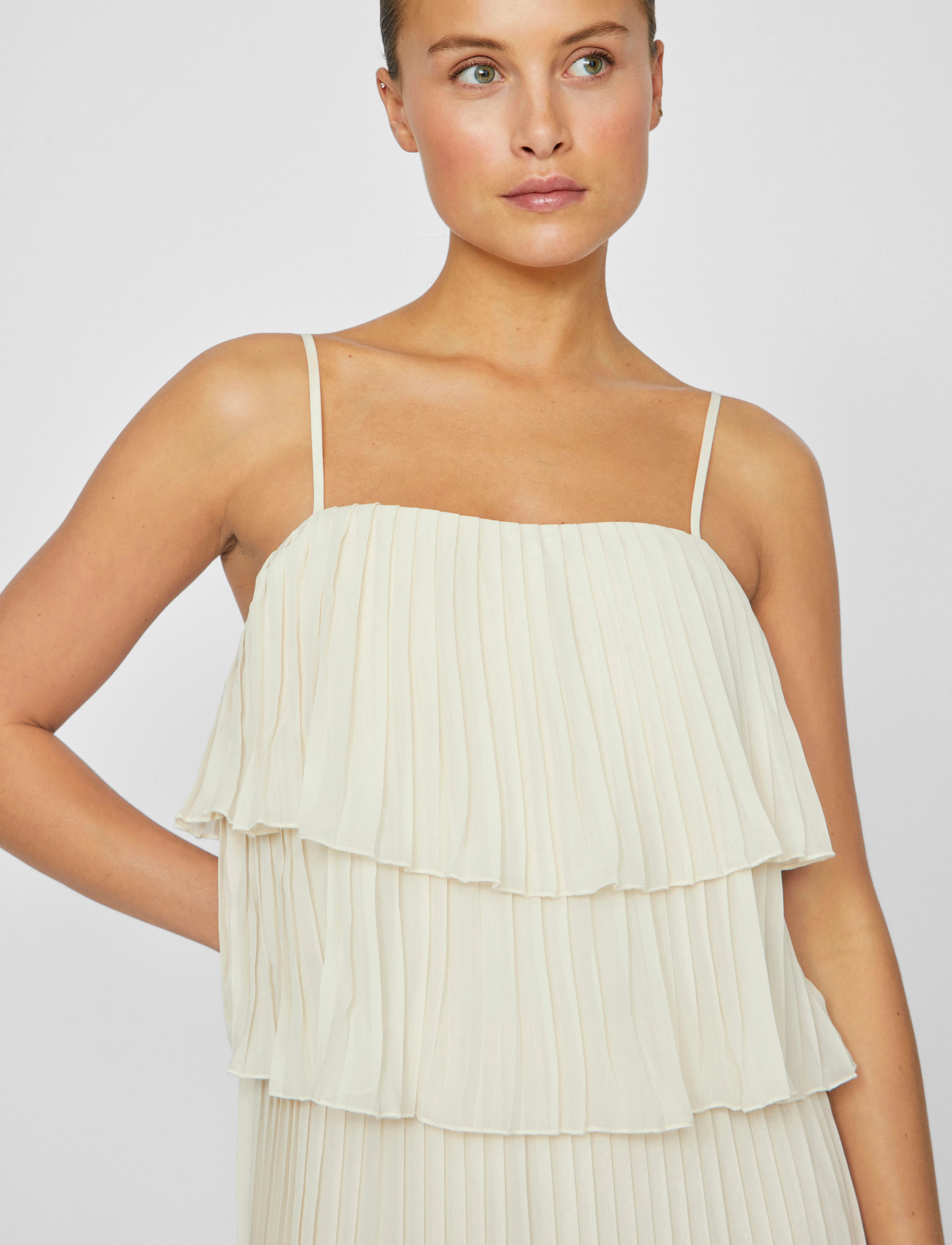 Vila - VICHIFFAN SINGLET PLEAT DRESS - NOOS/DC - aftenkjoler - birch - 5