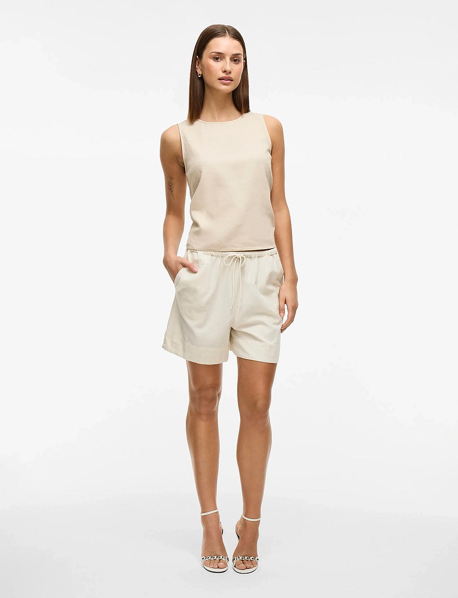 Vila - VIPRISILLA RW SHORTS - freizeitshorts - super light natural melan - 3