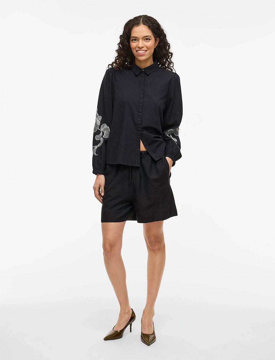 Vila - VIPRISILLA RW SHORTS - shorts casual - black beauty - 3