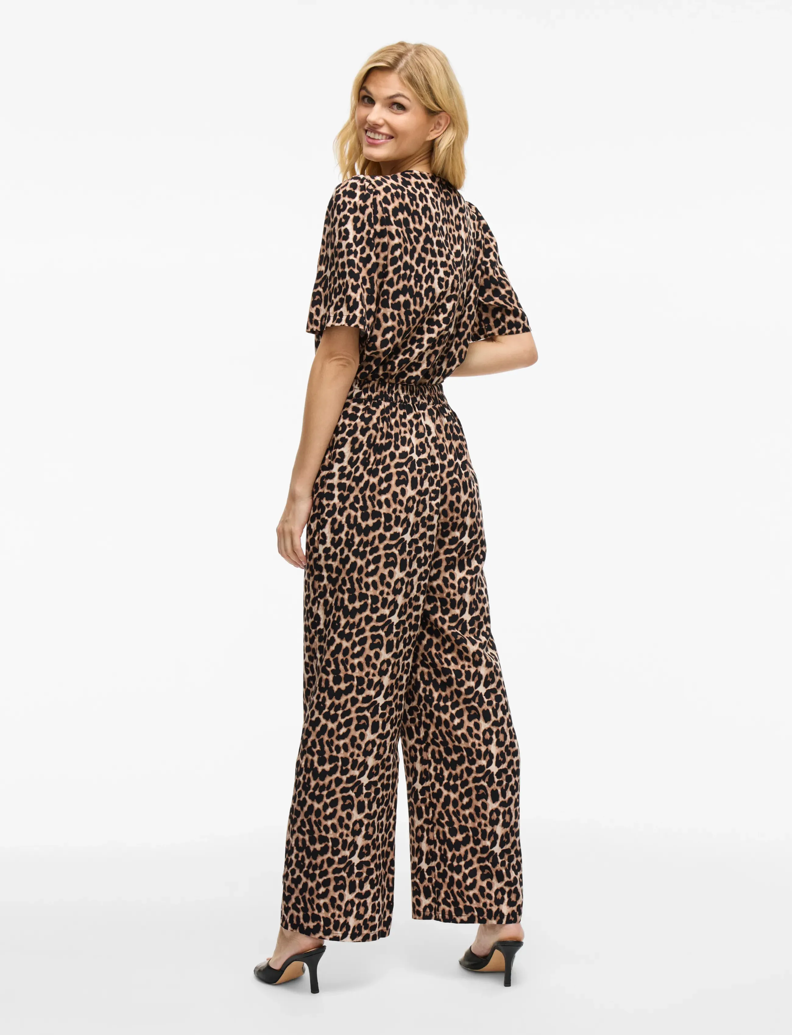 Vila - VILIOPANA LIO HW WIDE PANTS - laia säärega püksid - brazzilian sand - 3