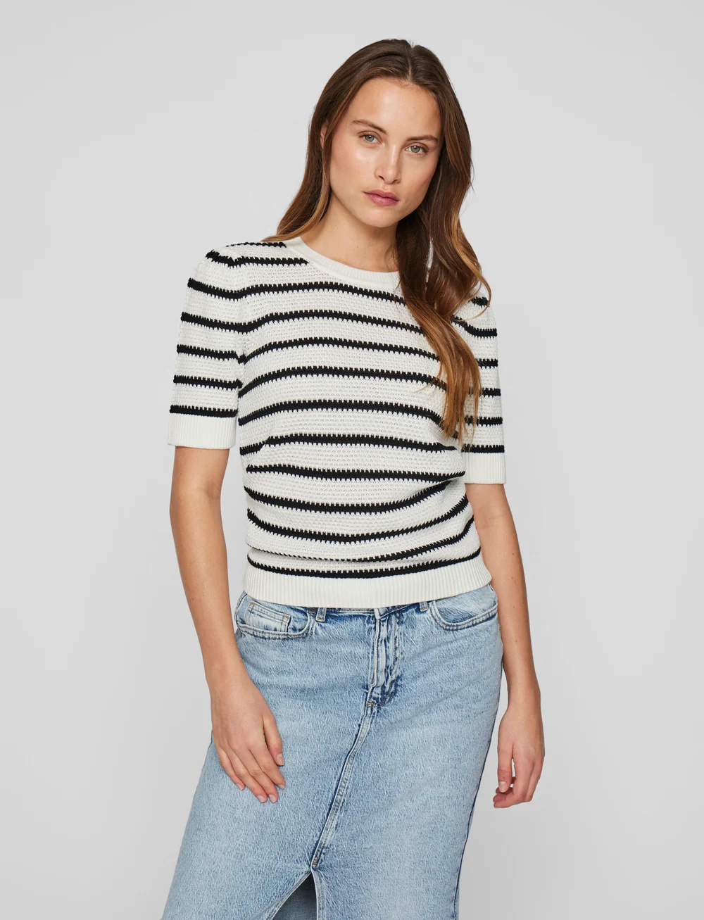 Vila - VIDALO O-NECK S/S STRIPE KNIT-NOOS - everyday style - white alyssum - 0