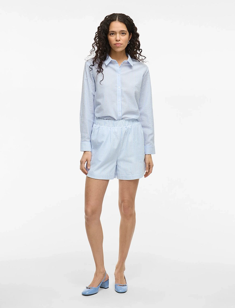 Vila - VICORALINA STRIPE LOOSE SHORTS/LN - casual shorts - snow white - 4