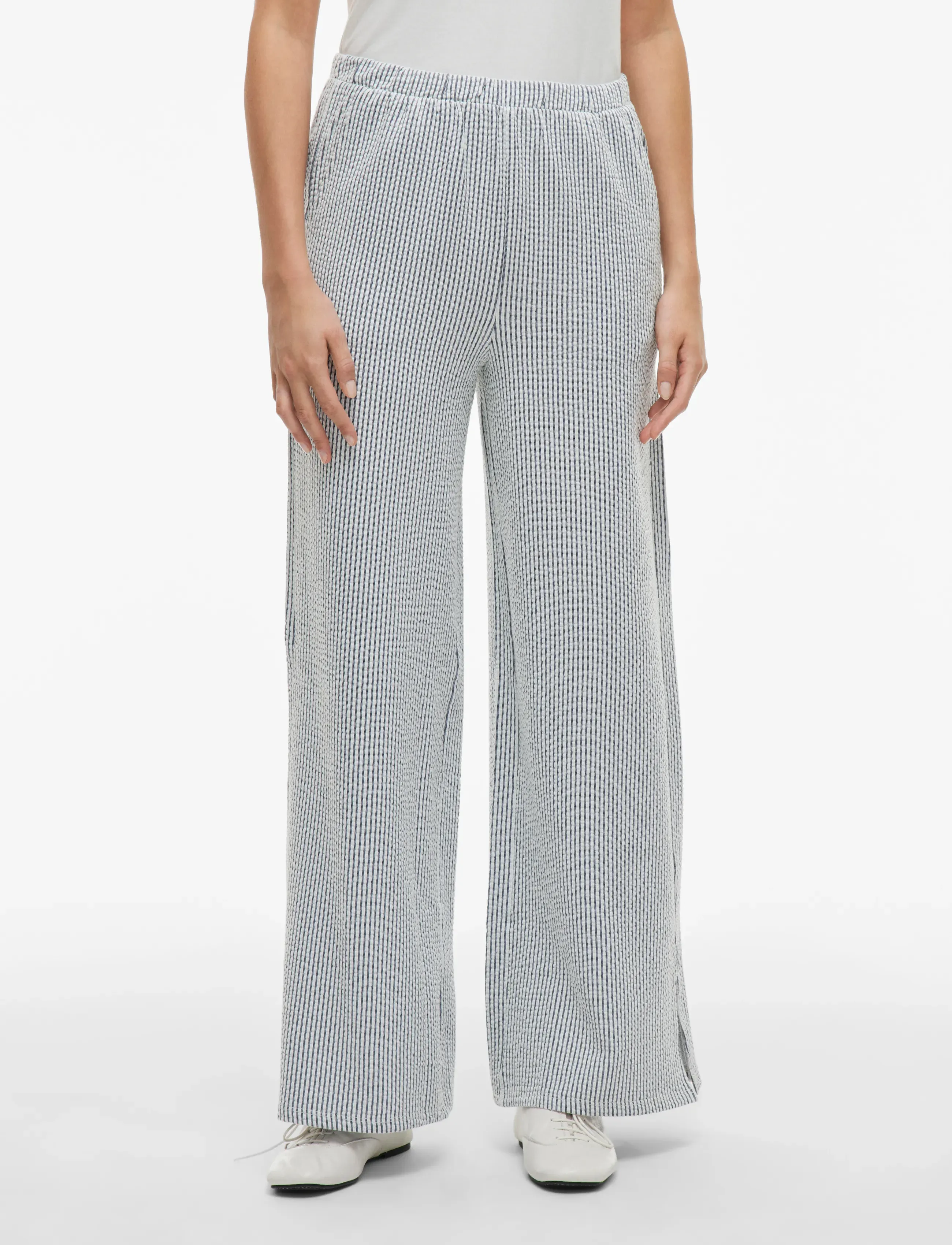 Vila VISTRIPLO HW WIDE PANTS - Transitional Layering - BLACK BEAUTY / multi