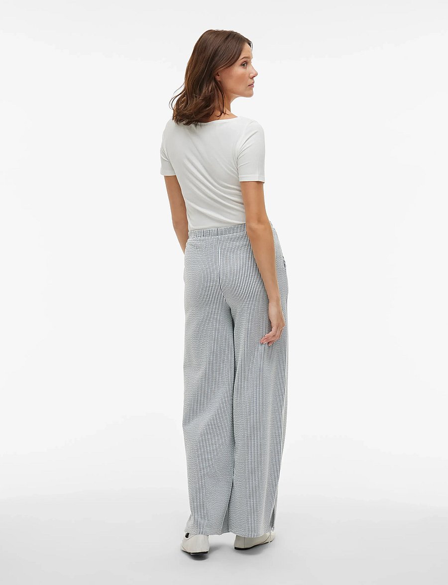 Vila - VISTRIPLO HW WIDE PANTS - hosen mit weitem bein - black beauty - 2