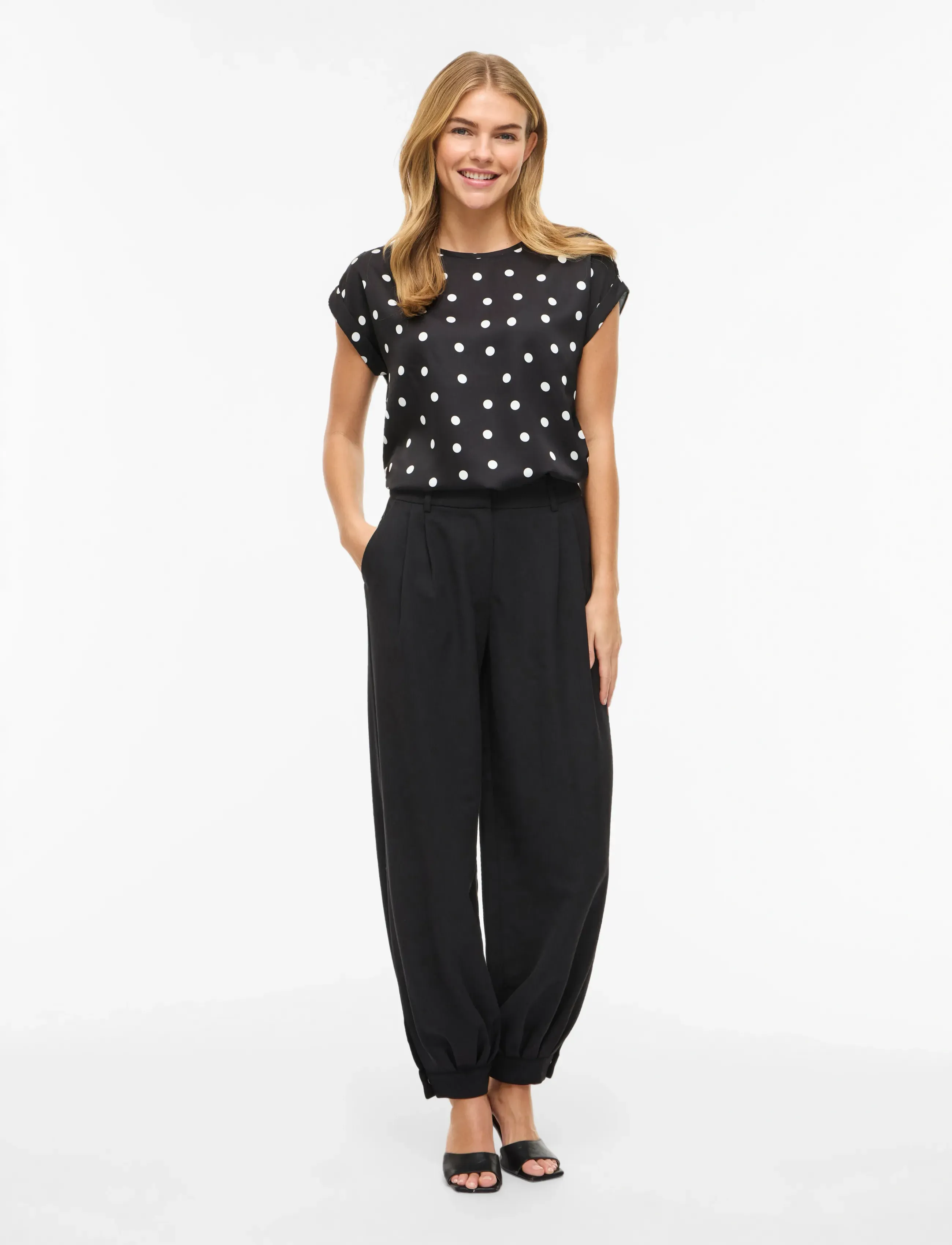 Vila - VIELLETTE S/S FULL SATIN TOP - NOOS - kortärmade blusar - black - 4