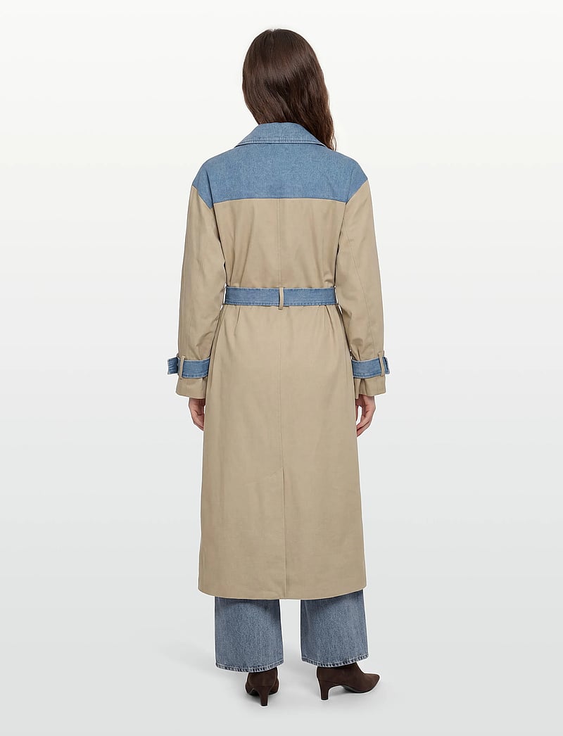 Vila - VIBERA L/S CONTRAST DENIM TRENCHCOAT - trenchcoats - medium blue denim - 4