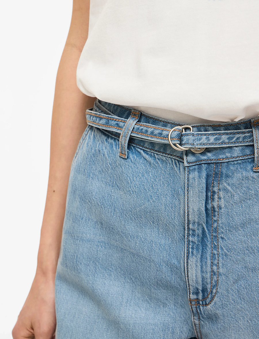Vila - VIKIKI HW BELT DENIM SHORTS LBD - jorts - light blue denim - 5