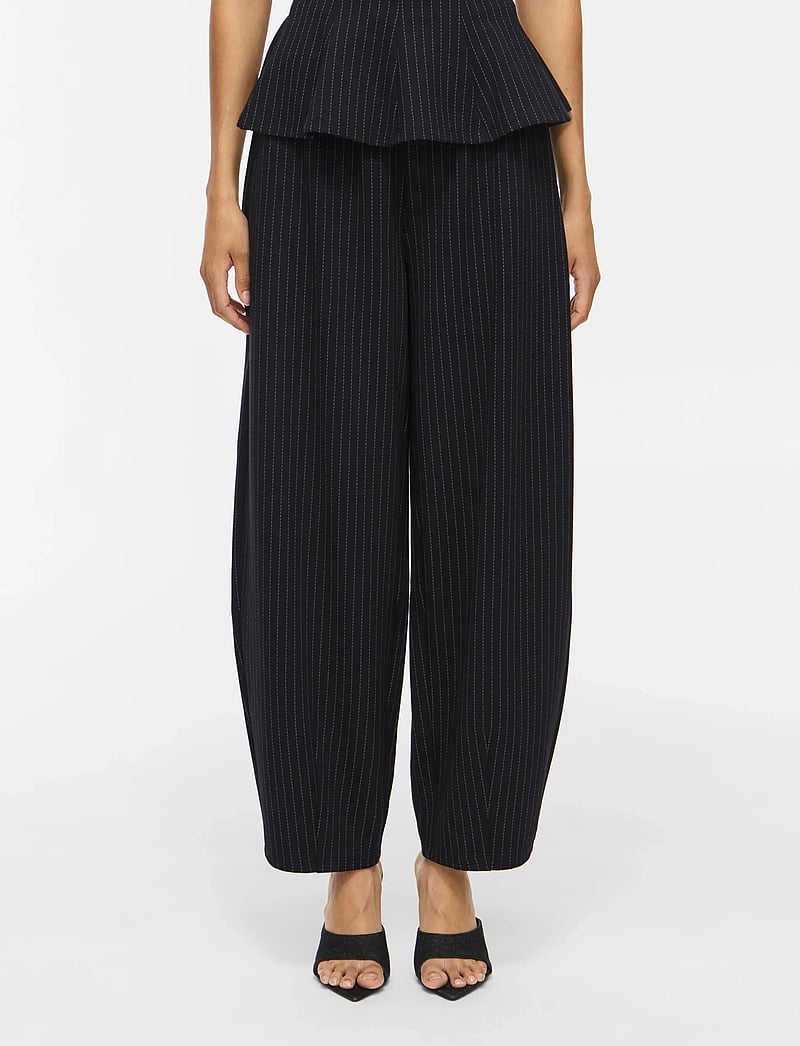 Vila - VIMASTRIBA 7/8 HW BARREL PANTS/BFS/1 - barrel-hosen - black beauty - 0