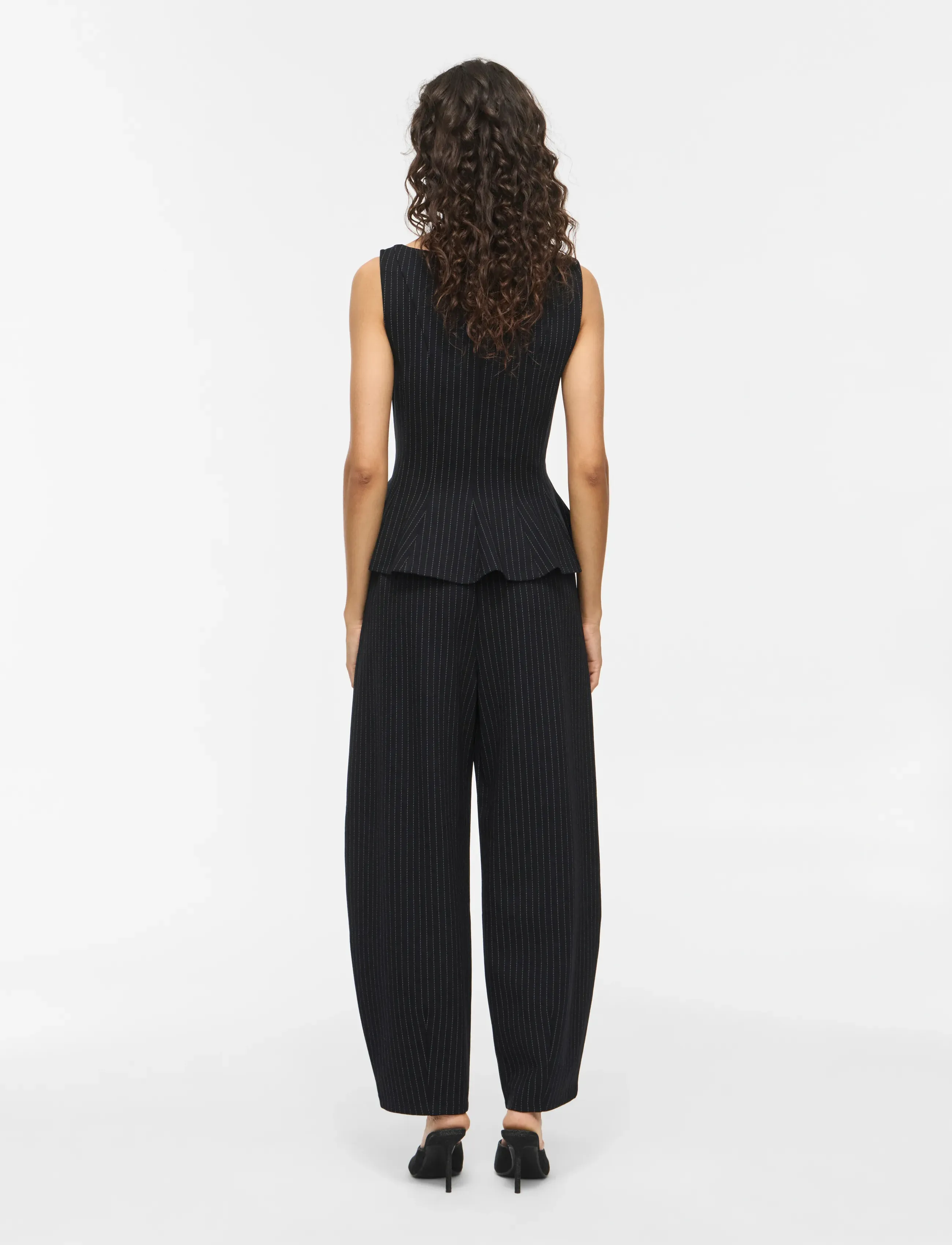 Vila - VIMASTRIBA 7/8 HW BARREL PANTS/BFS/1 - barrel-hosen - black beauty - 3
