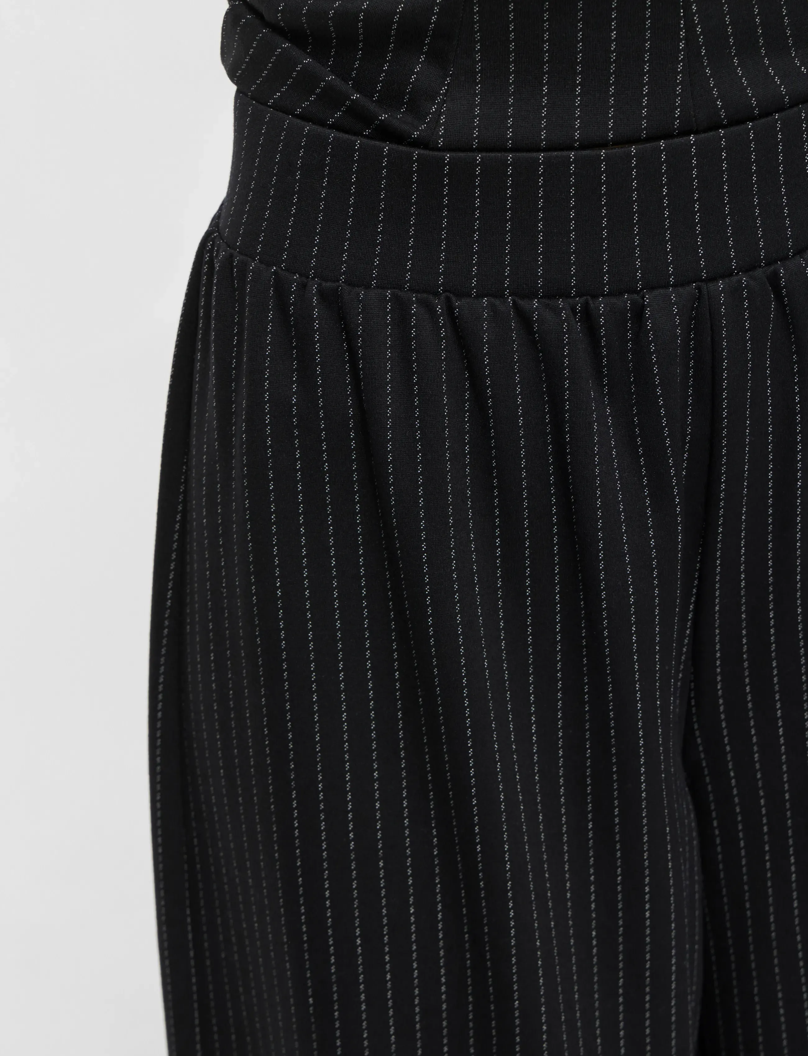 Vila - VIMASTRIBA 7/8 HW BARREL PANTS/BFS/1 - barrel-hosen - black beauty - 5
