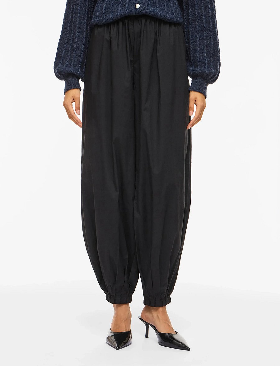 Vila - VIEMILIE HW PARACHUTE PANTS - hosen mit weitem bein - black - 0