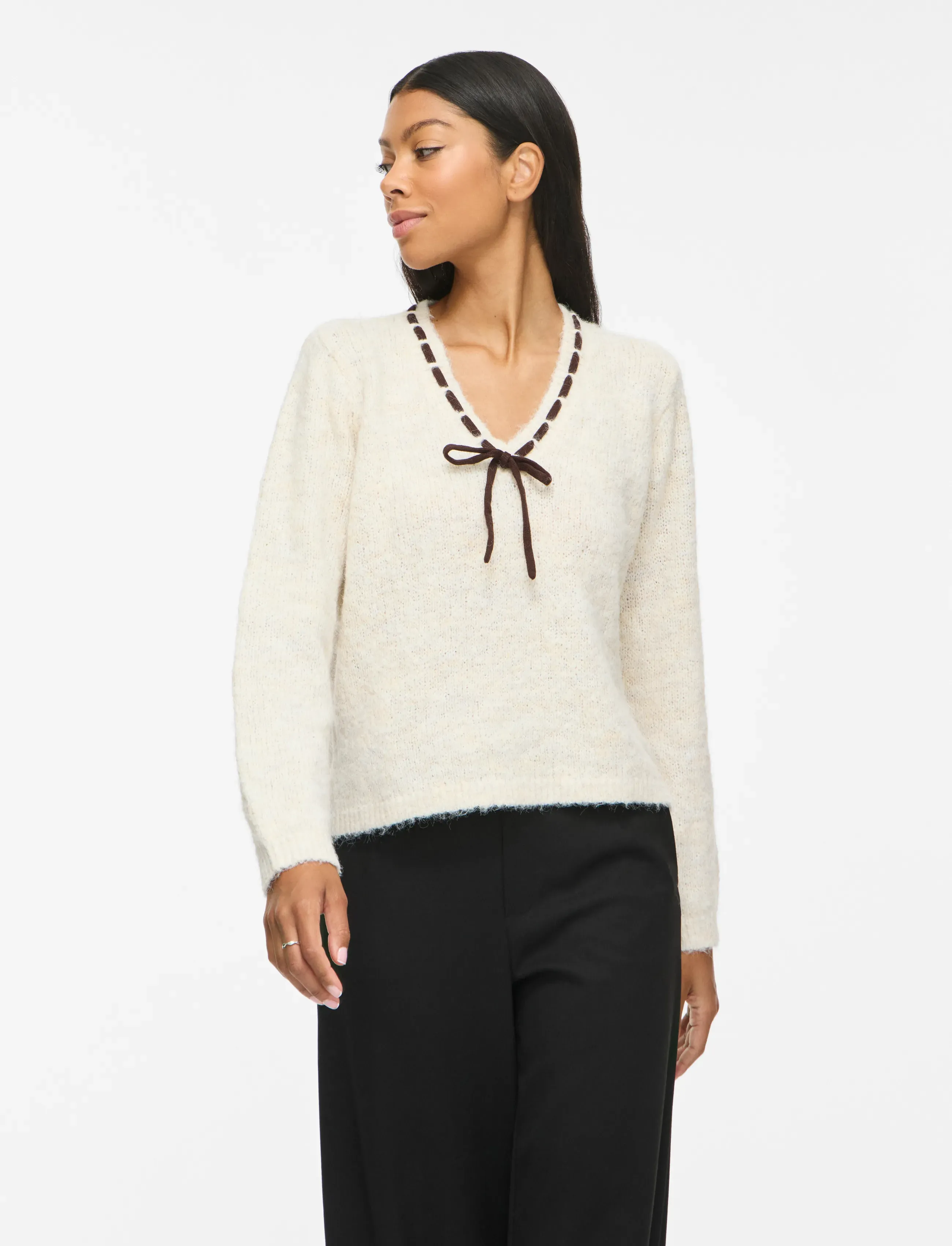 Vinaye V-Neck L/S Detail Knit Top