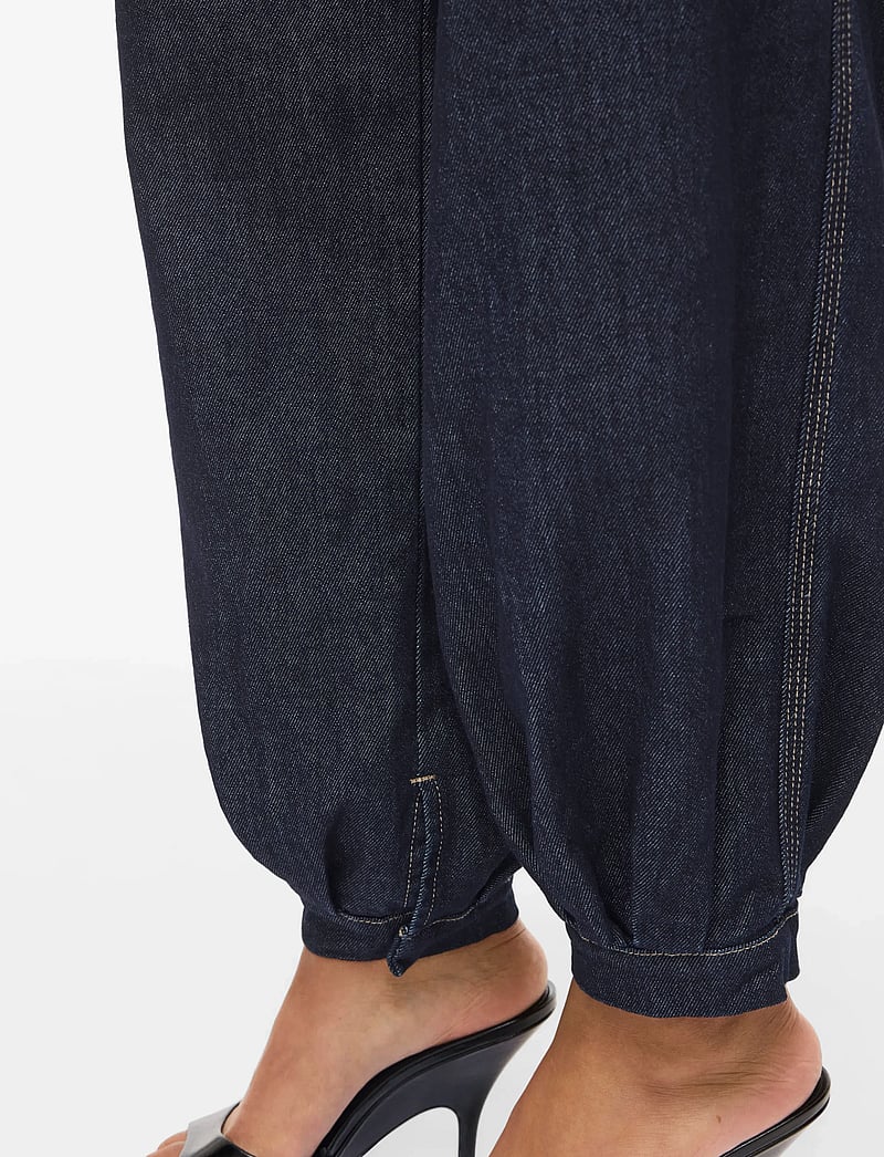 Vila - VICUBA DENIM BALLOON PANTS /LN - barrel jeans - dark blue denim - 5