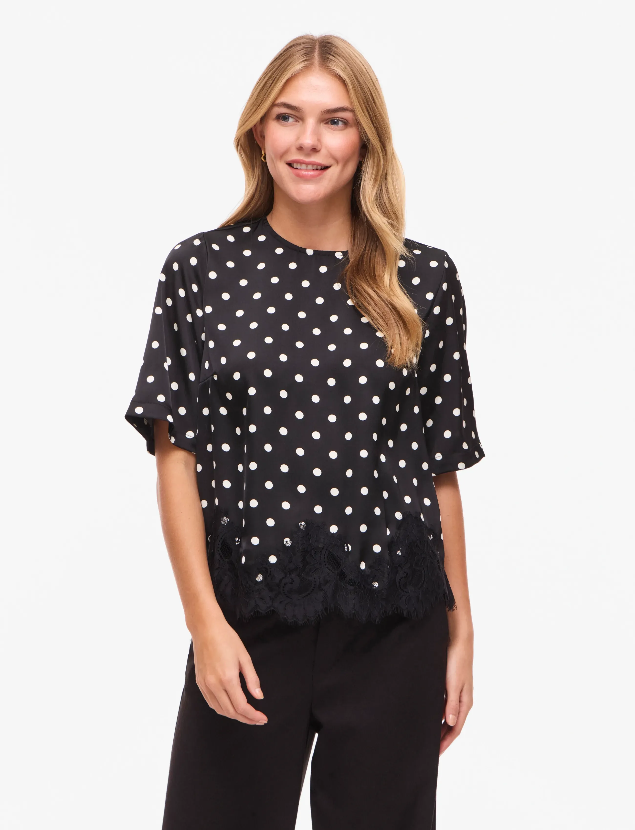 Vila VIDOTA 2/4 LACE TOP - T-shirts & Toppe - BLACK / black