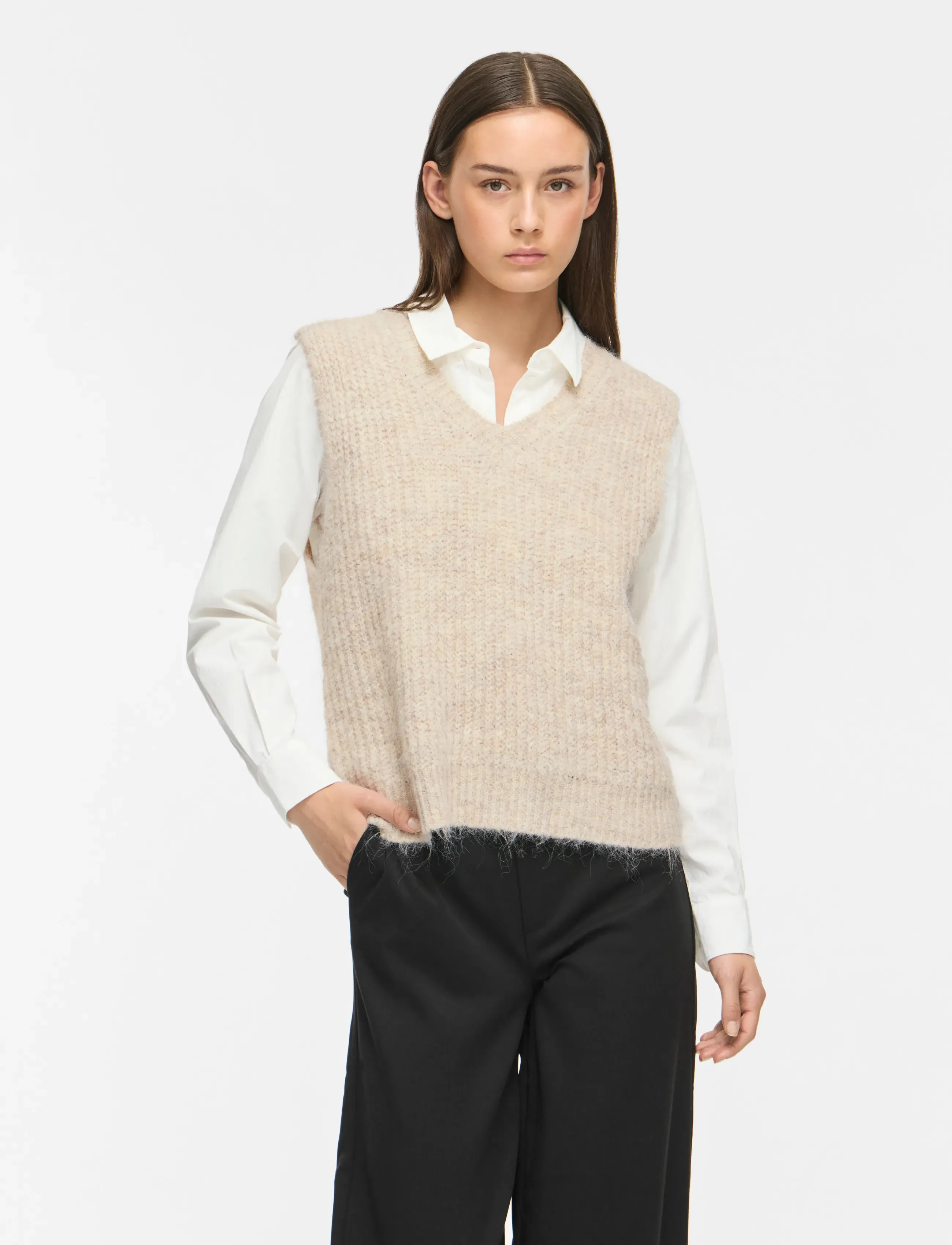 Vilampe V-Neck Knit Waistcoat