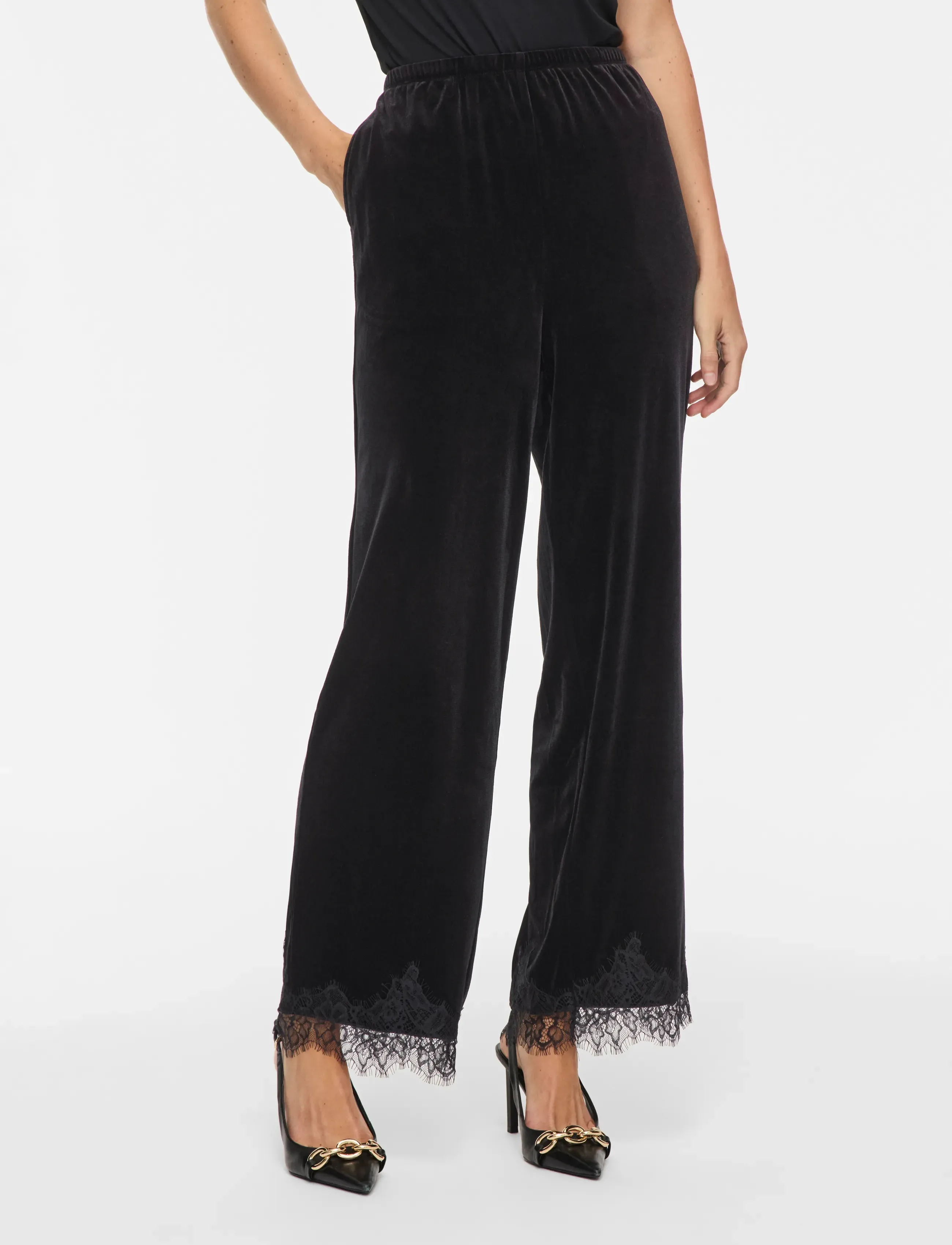 Vila VIALINDRA HW WIDE PANTS/VOL/BFS - Byxor - BLACK BEAUTY / black