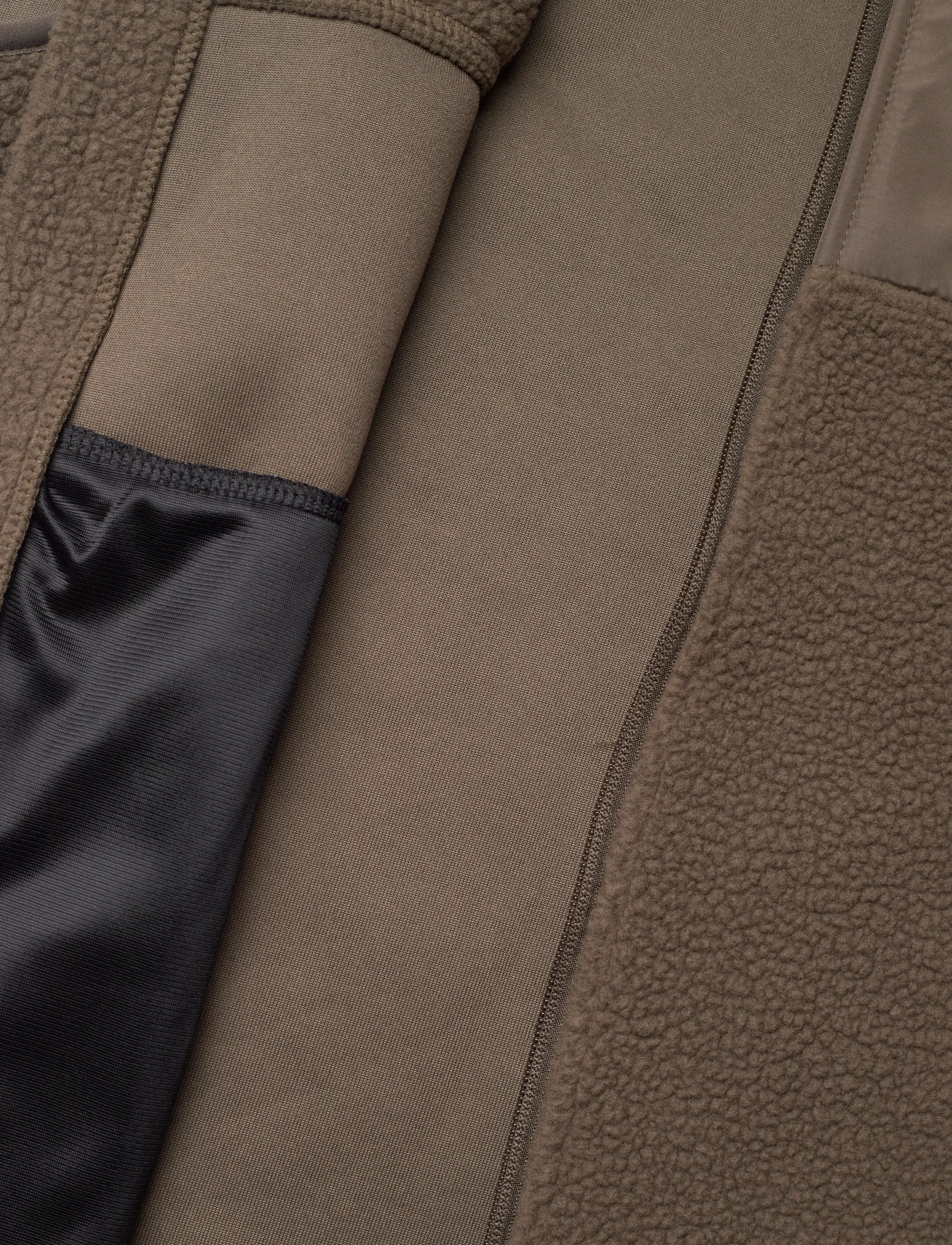 VINSON - SAMMIE FLEECE VEST VIN M OTW - liemenės - 19-0823tcx crocodile - 4