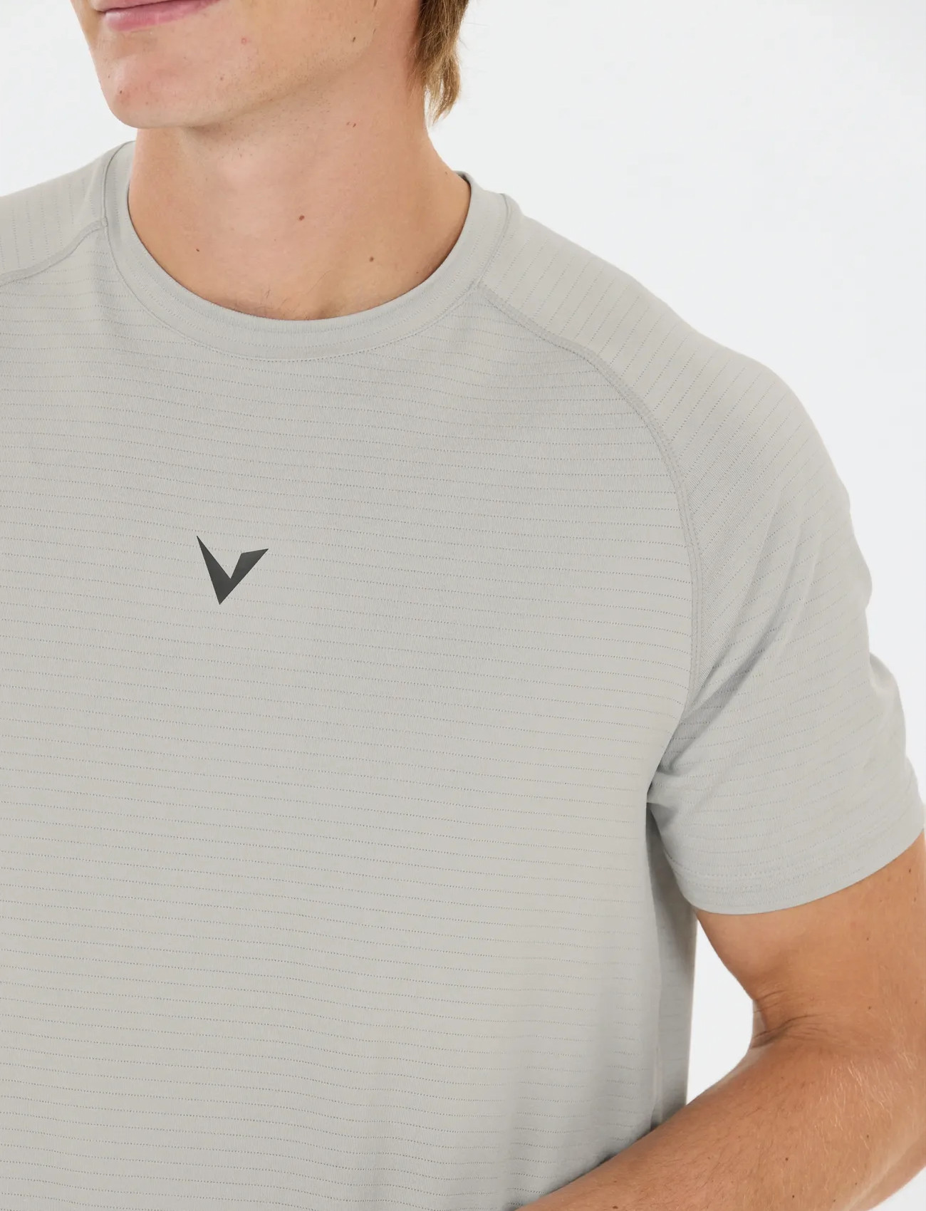 Virtus Neva M S/S Tee - - L 1