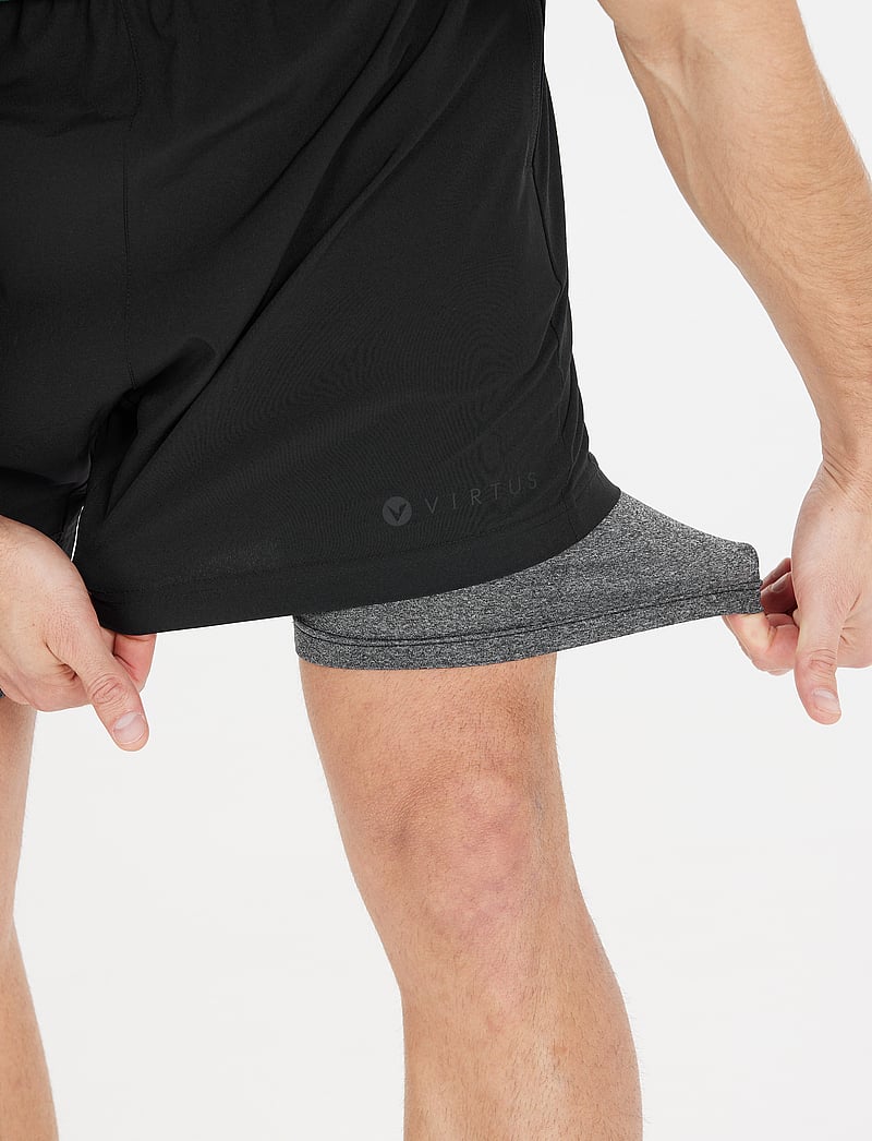 Virtus - Dylan M 2-in-1 Stretch Shorts - træningsshorts - black - 3