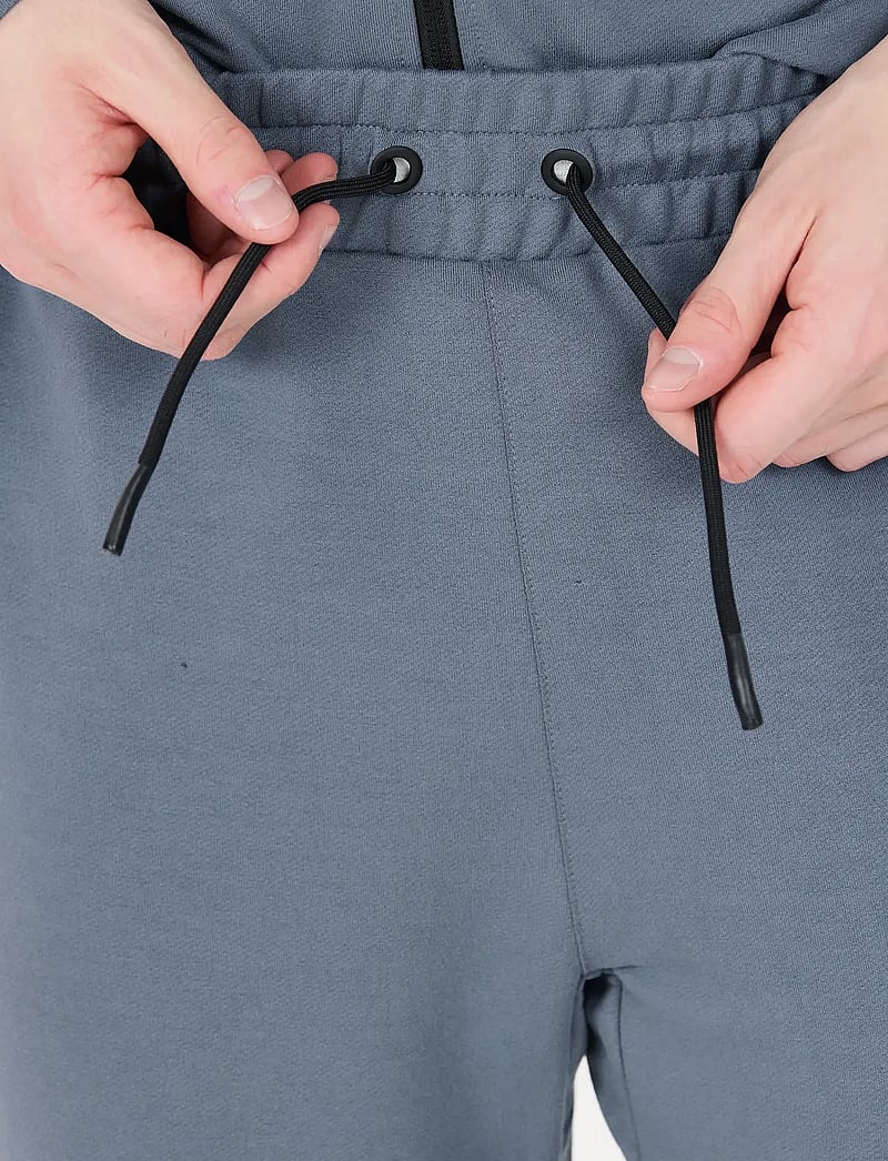 Virtus - Streat V2 M Sweat Pants - sweatpants - stormy weather - 3