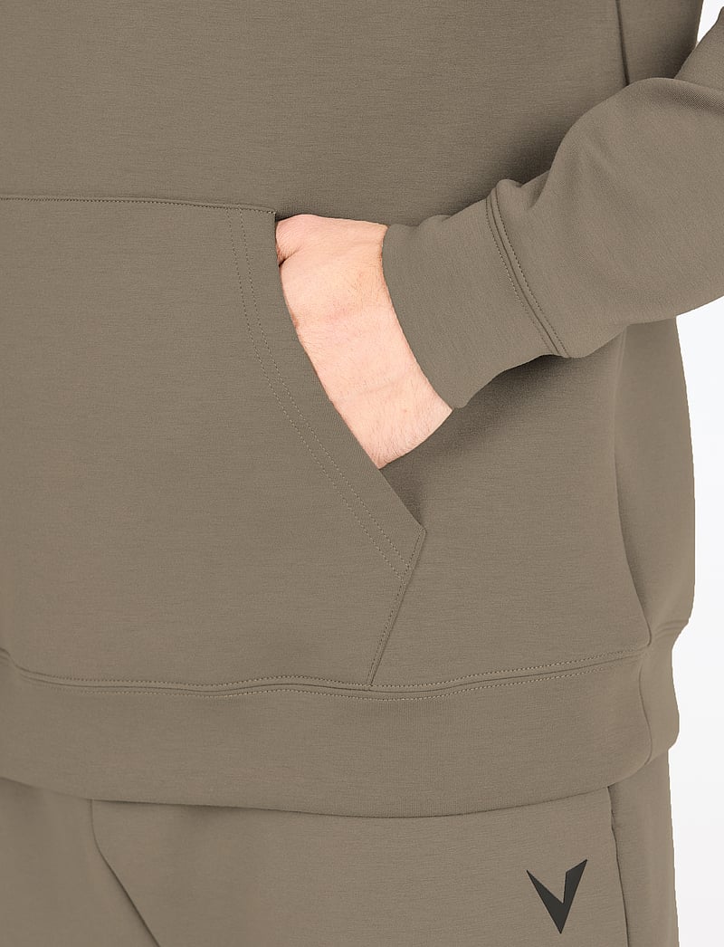 Virtus - Taro M Technical Hoody - huvtröjor - bungee cord - 3