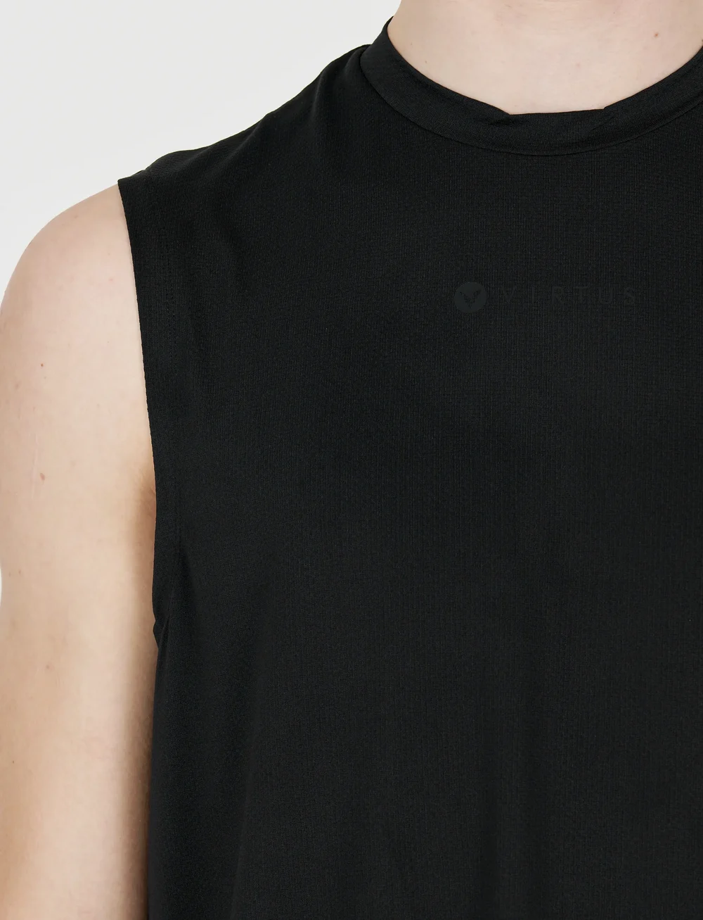 Virtus - Roger V2 M Hyperstretch Sleeveless - tank tops - black - 0