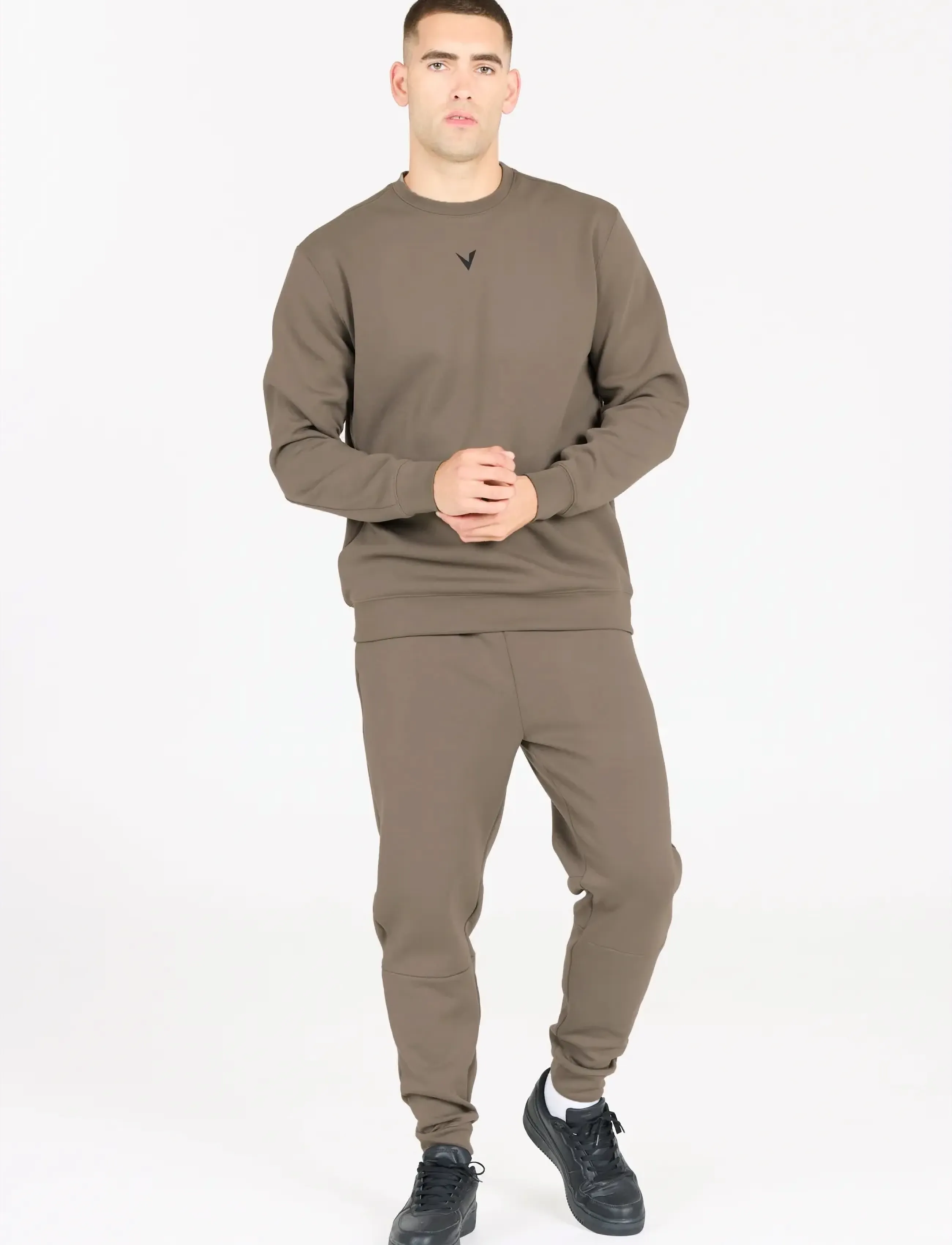 Virtus Taro M Crew Neck - Sweatshirts - BUNGEE CORD / brown
