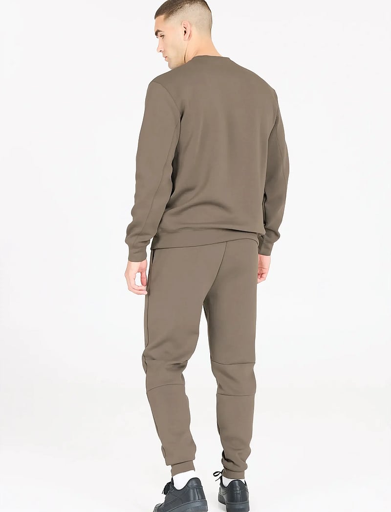 Virtus - Taro M Crew Neck - alussärgid - bungee cord - 3