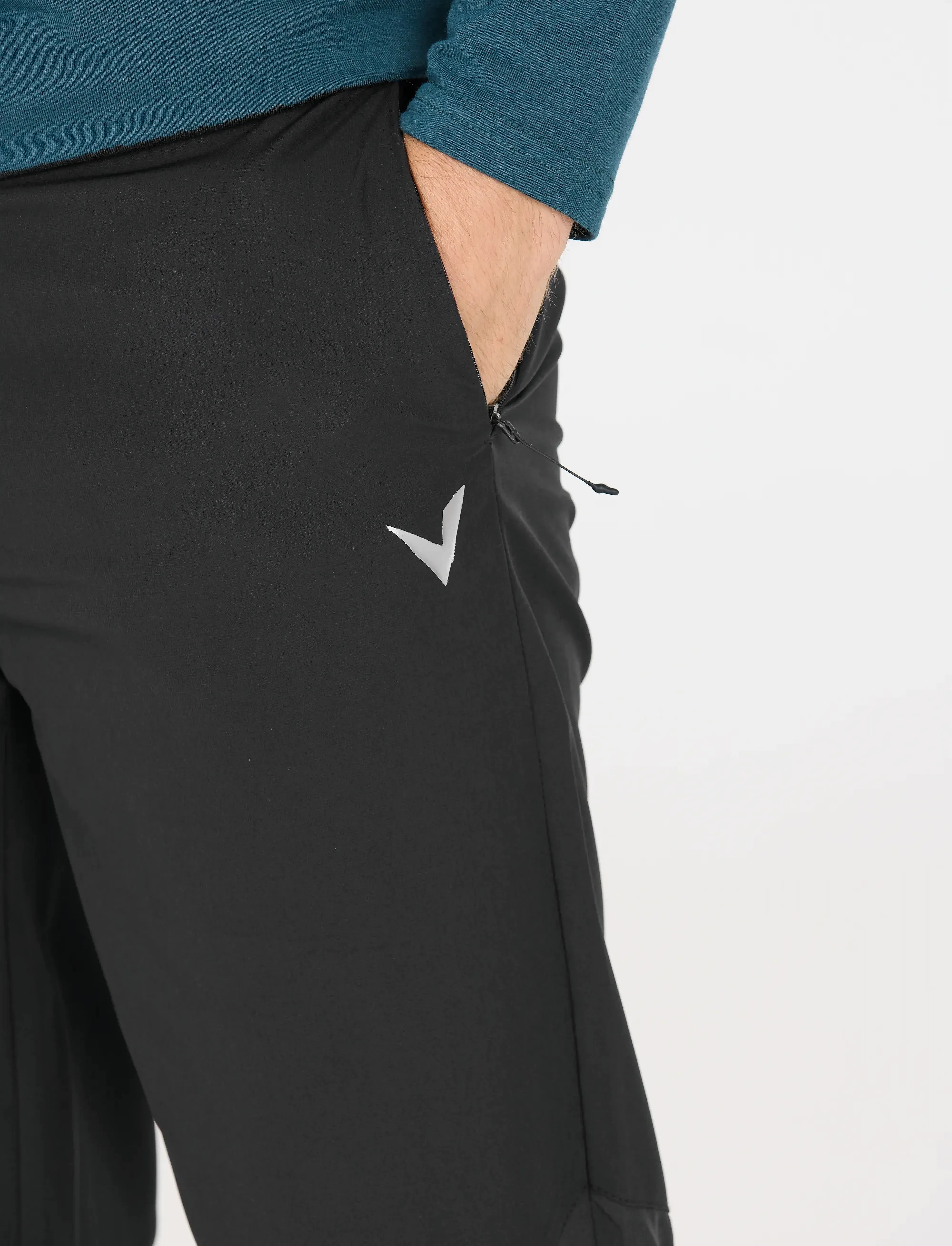 Virtus - Mack M Hybrid Pants - sportsbukser - black - 3