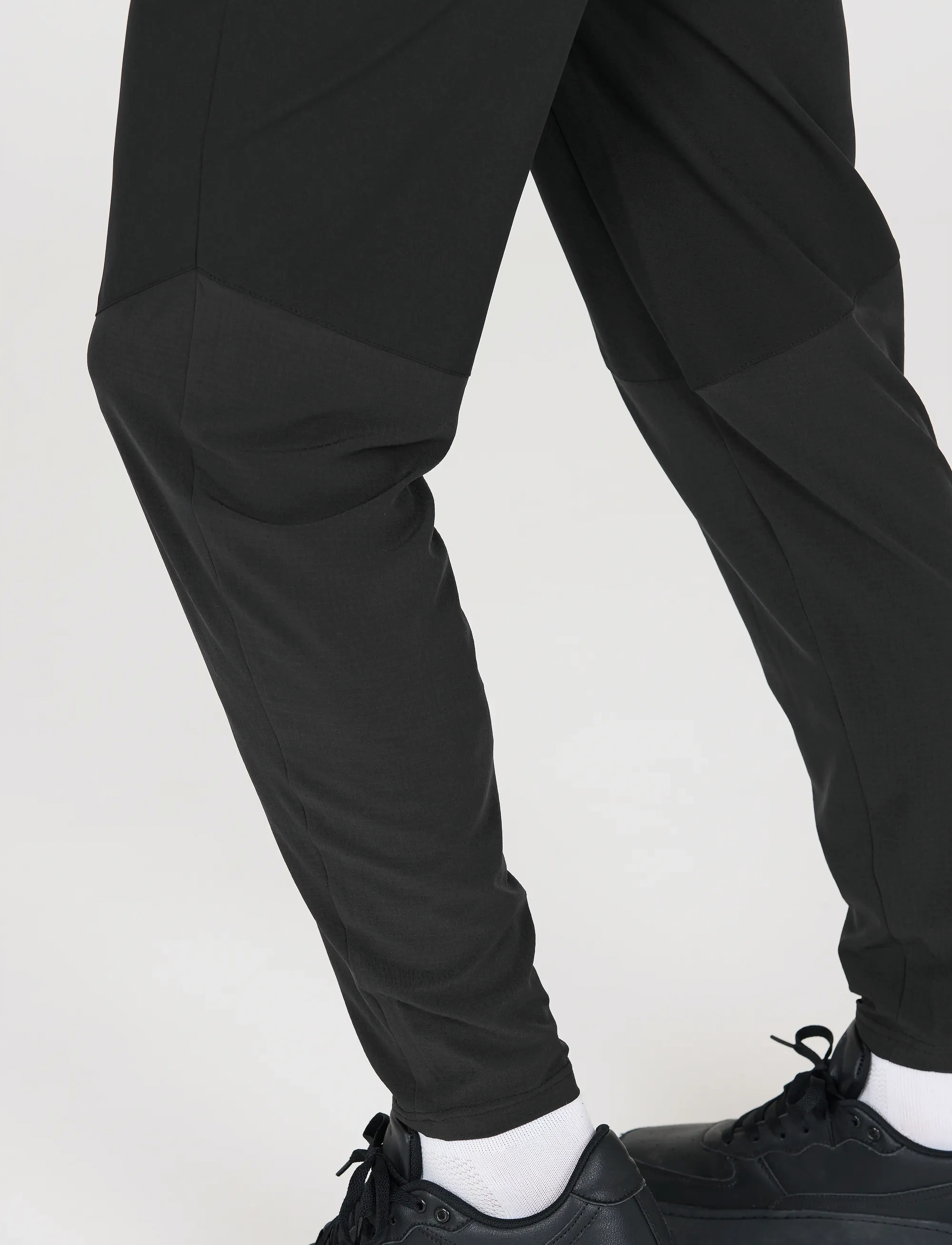 Virtus - Mack M Hybrid Pants - sportsbukser - black - 4