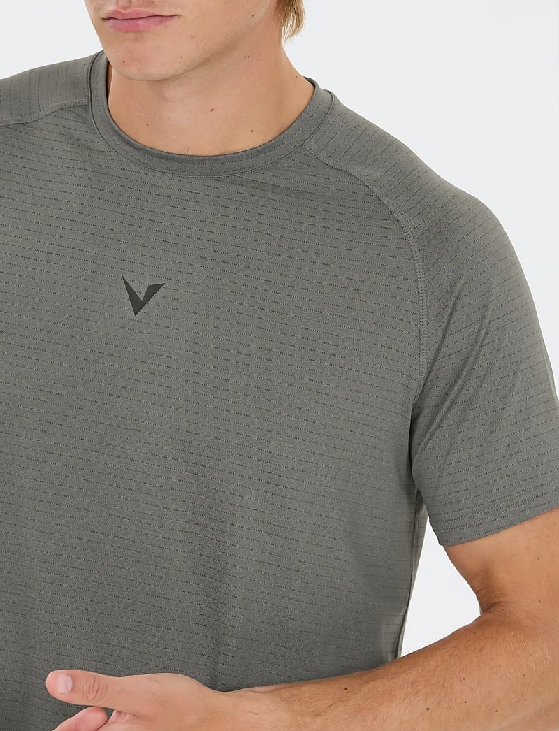 Virtus - Neva M S/S Tee - t-särgid - gunmetal - 0