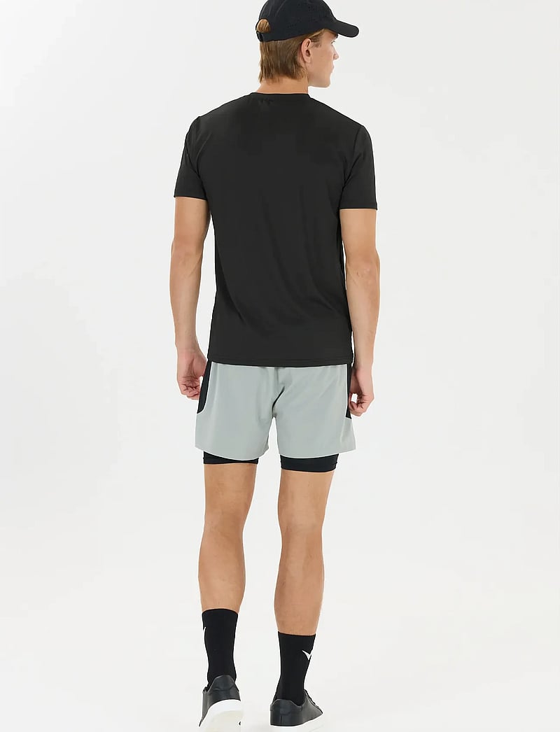 Virtus - Roger V3 M Hyperstretch S/S Tee - t-shirts - black - 4