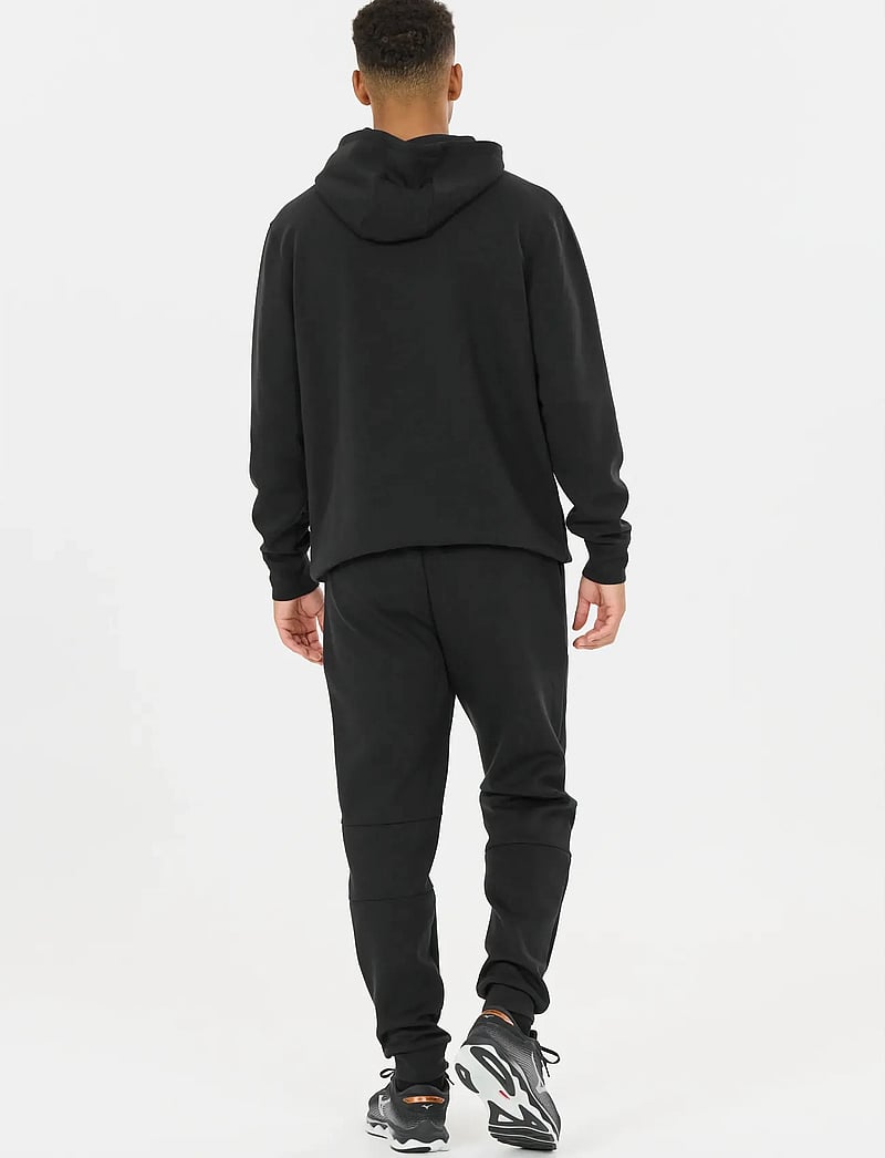 Virtus - Taro V2 M Technical Pants - sweatpants - black - 3
