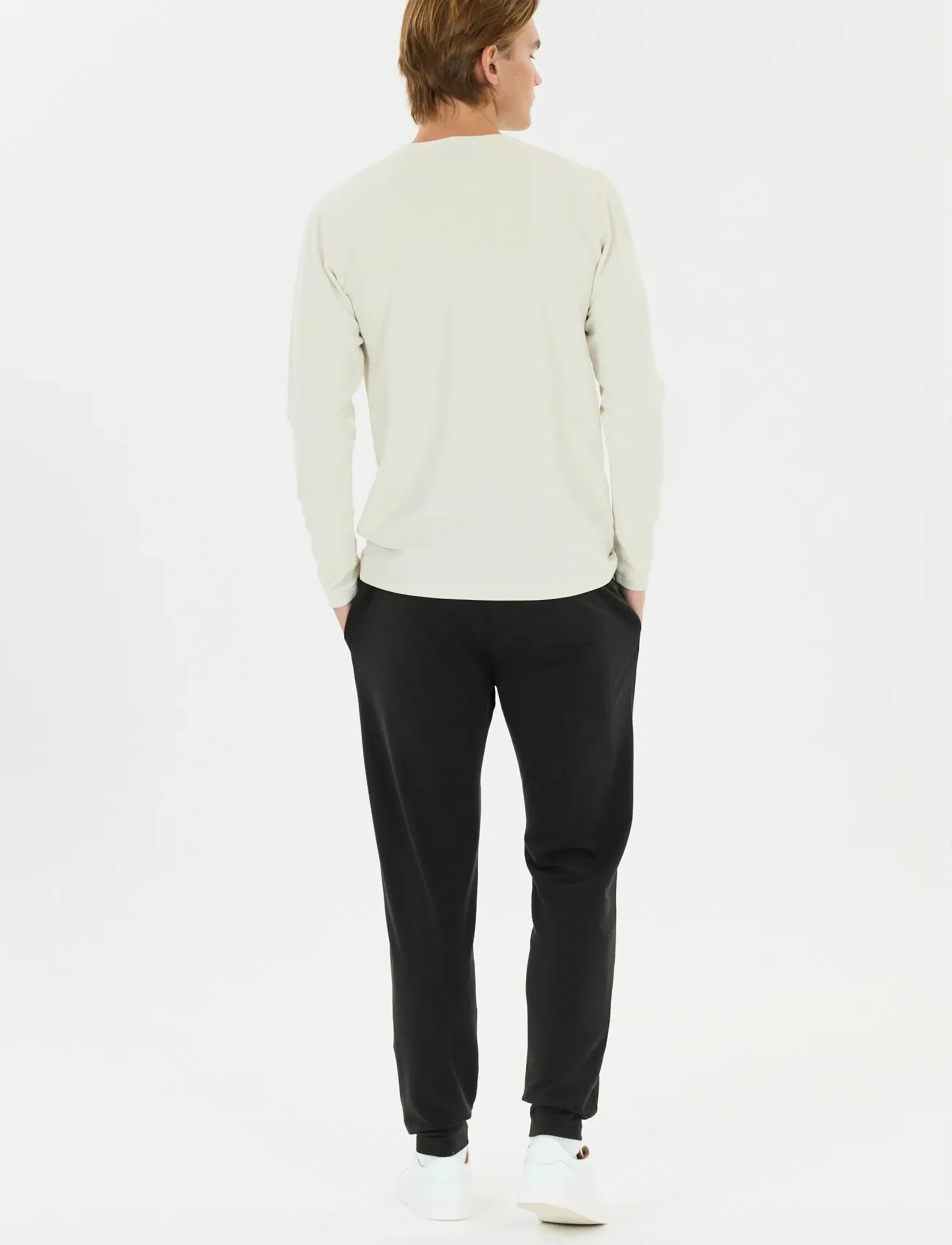 Virtus - Streat V3 M Sweat Pants - spodnie sportowe - black - 3