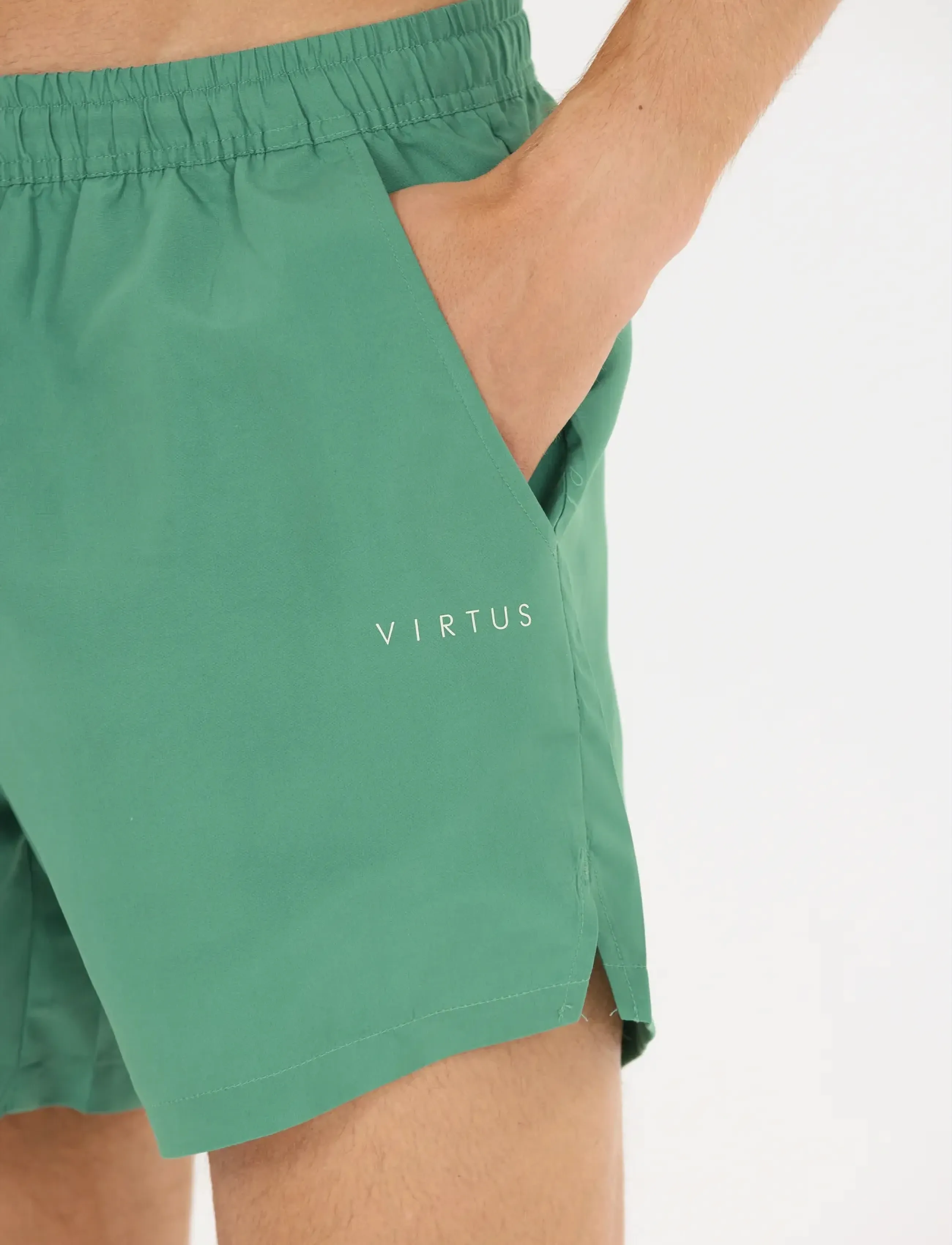 Virtus Smither V2 M Board Shorts, XXL, Sport Bademode, Grün - Swim Männerswear