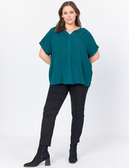 Wasabiconcept - WA-SIA - short-sleeved blouses - shady green - 3