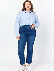 Wasabiconcept - WA-CILLE - džinsa bikses ar taisnām starām - medium blue denim - 2