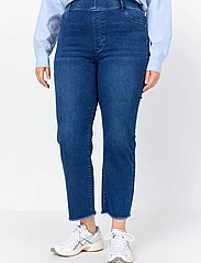 Wasabiconcept - WA-CILLE - straight jeans - medium blue denim - 3