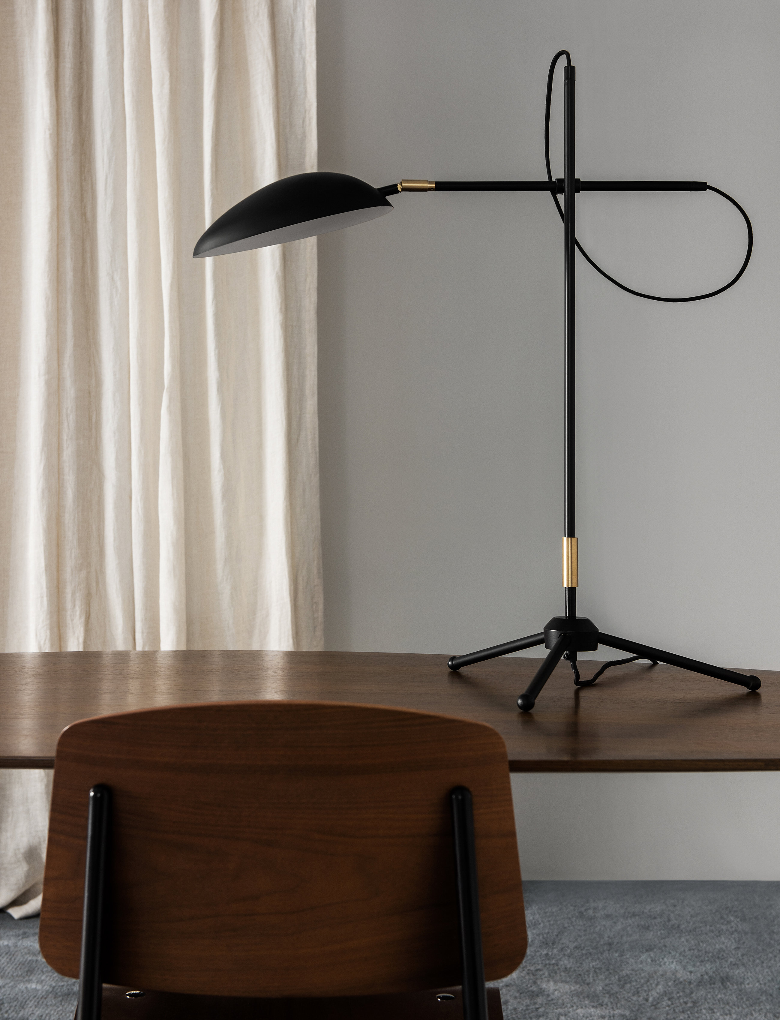 Watt & Veke - Spoon table - matt black/brass - 3