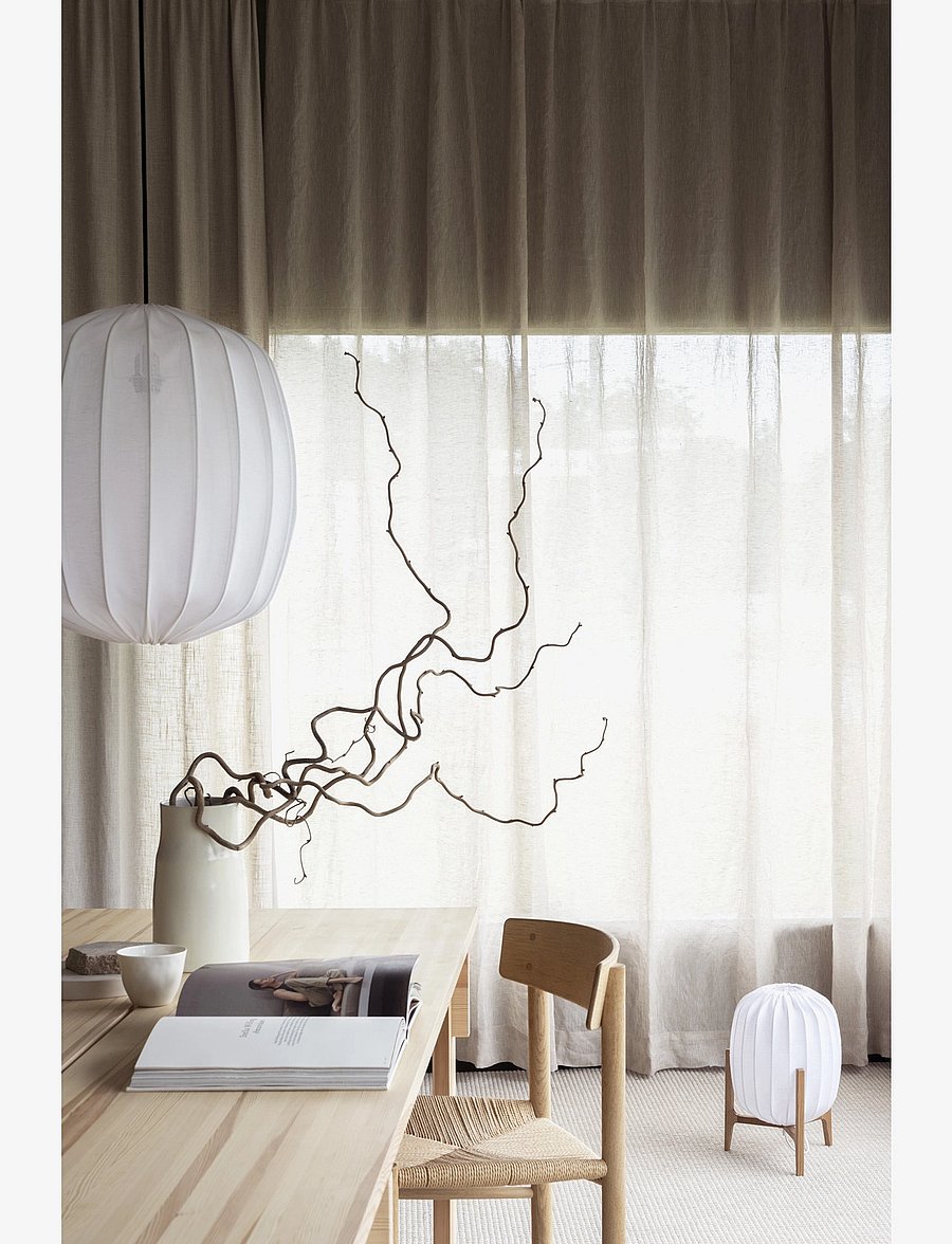 Watt & Veke - Prisma table Oak / White - schreibtisch- & tischlampen - white - 5