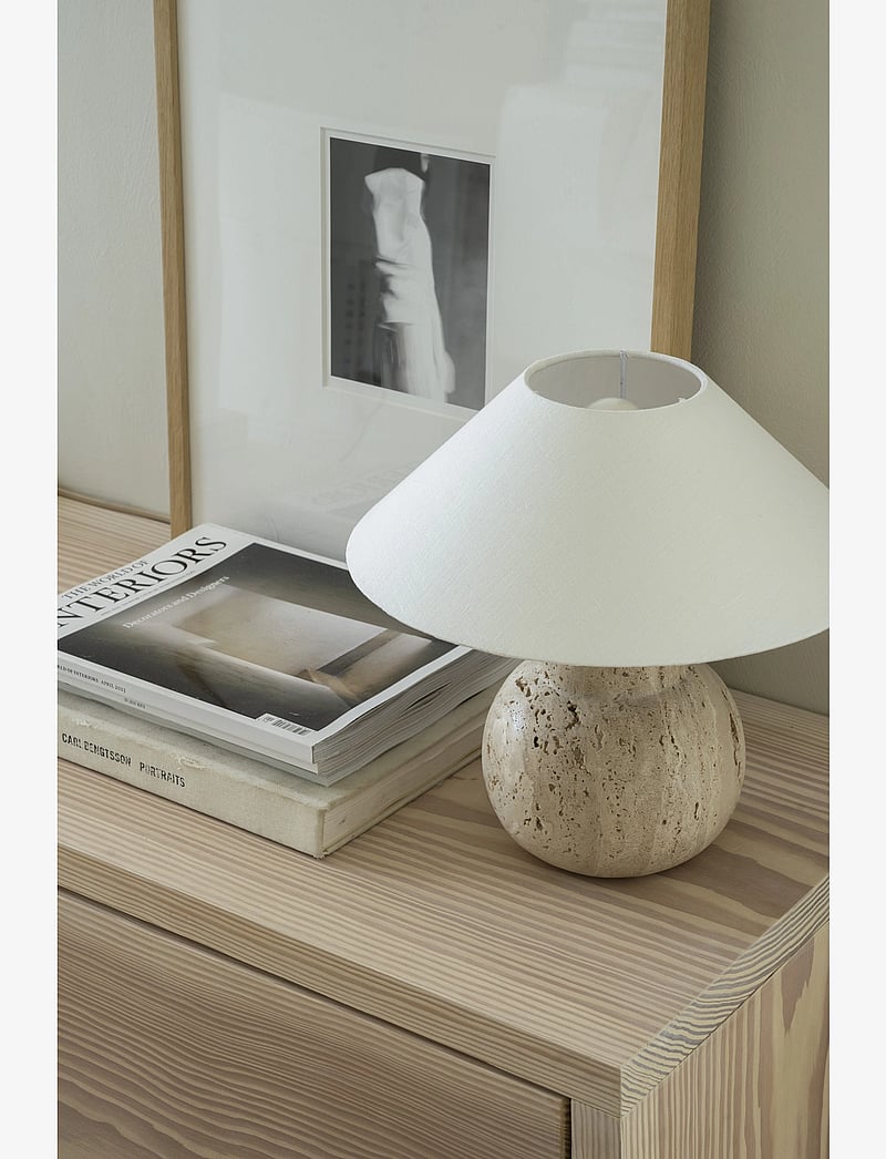 Watt & Veke - Pella table Travertine - schreibtisch- & tischlampen - matt beige - 4