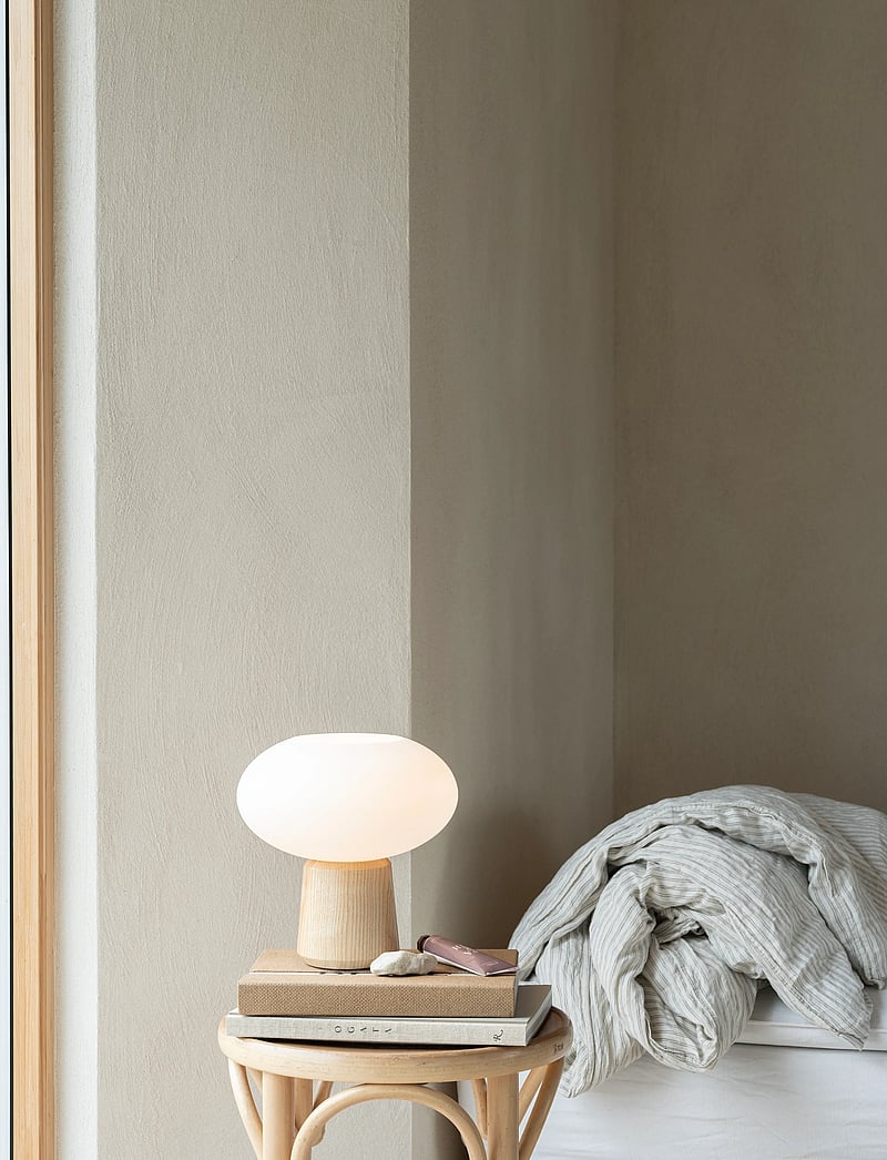 Watt & Veke - Olivia table Natural - schreibtisch- & tischlampen - natural - 3