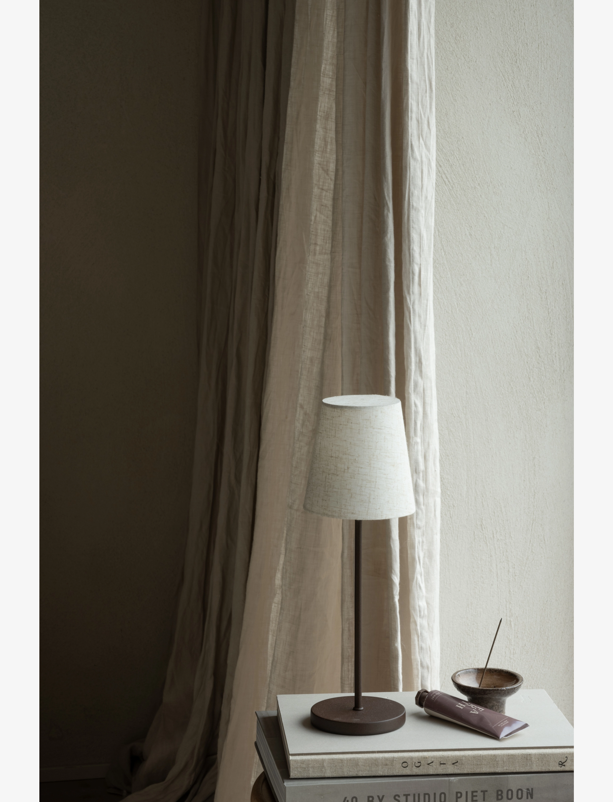 Watt & Veke - Tyra table portable - pöytävalaisimet - coffee - 4