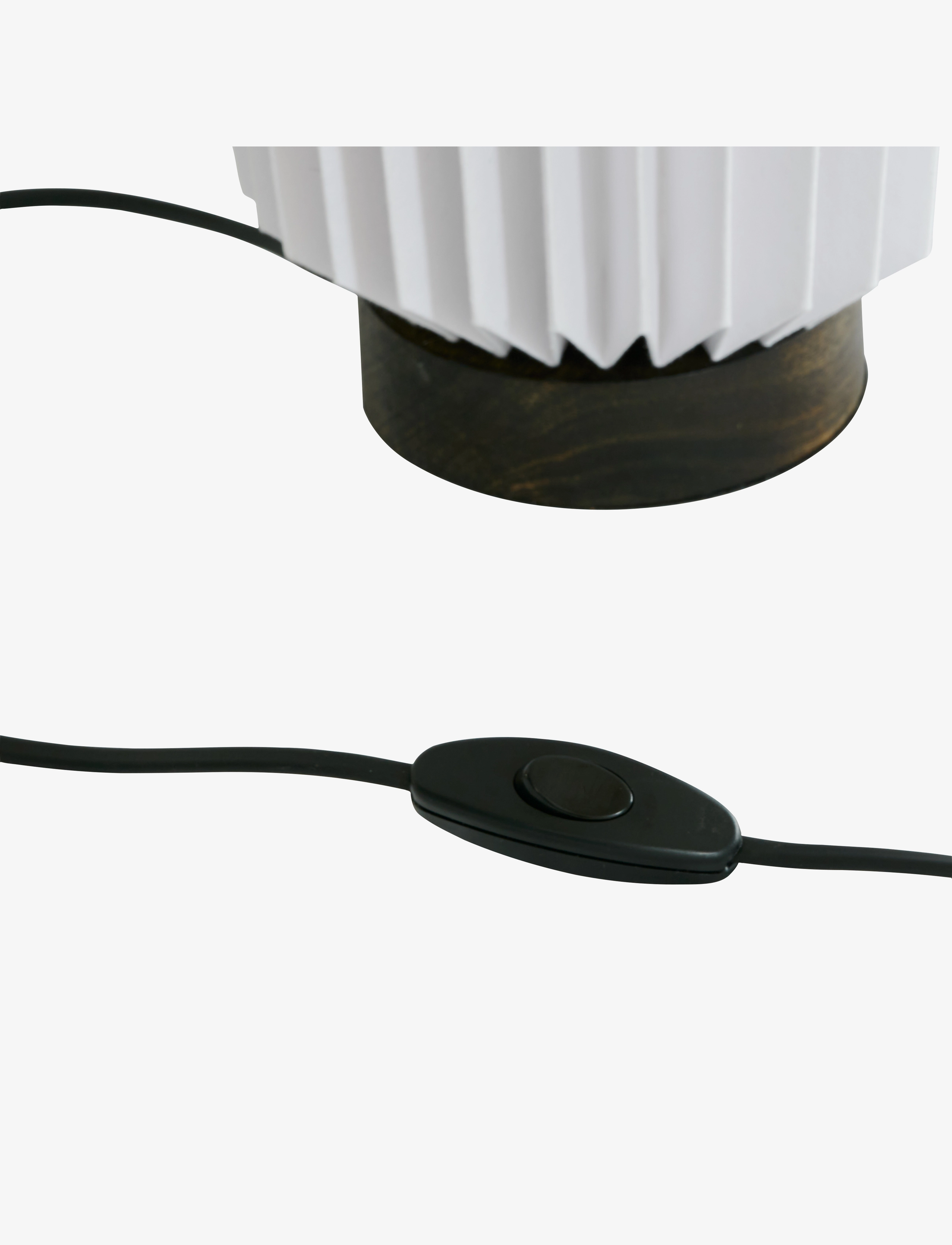 Watt & Veke - Filippa table - lampes de bureau et de table - white - 2
